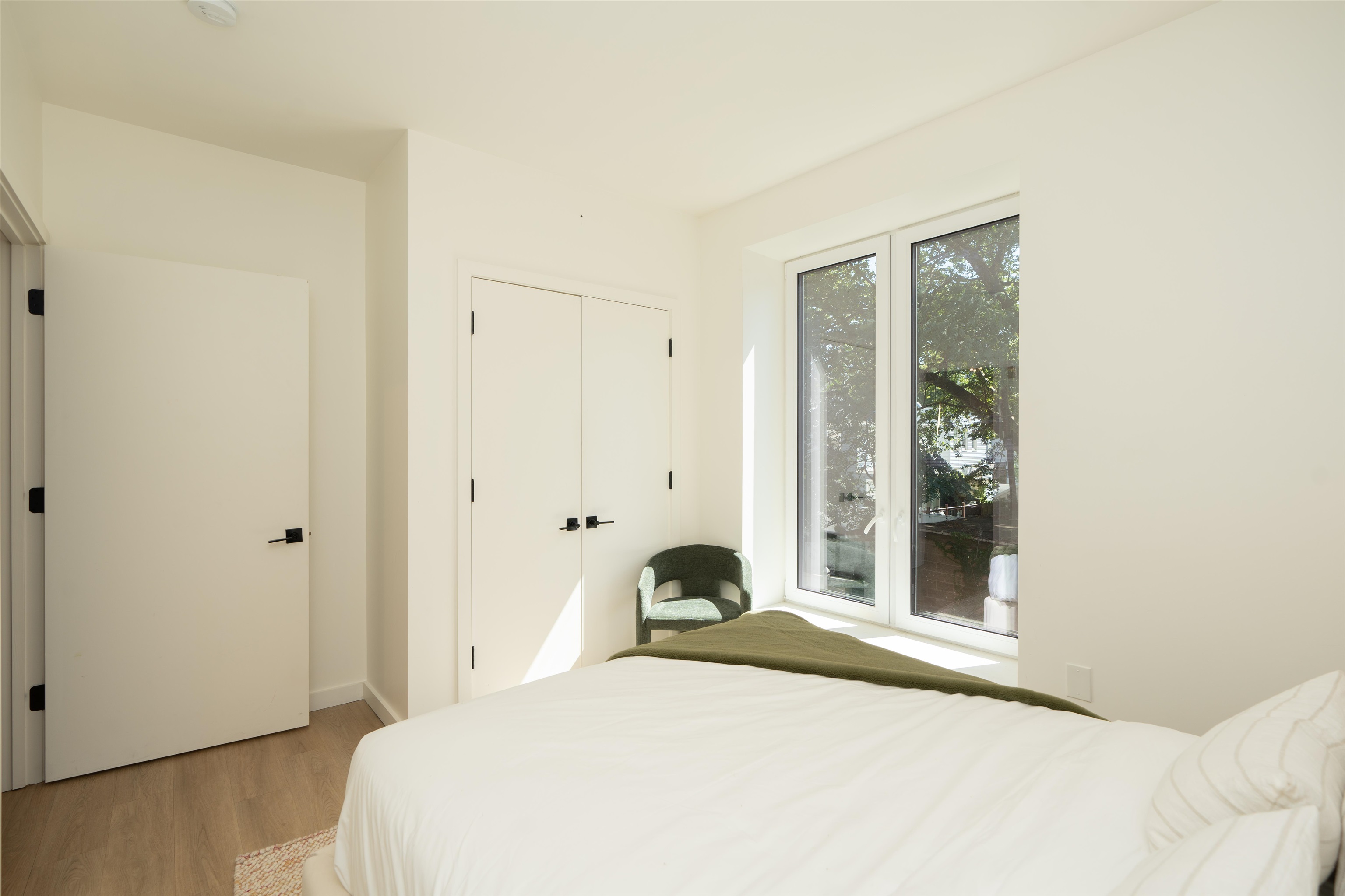 328 PACIFIC AVE Unit: 203