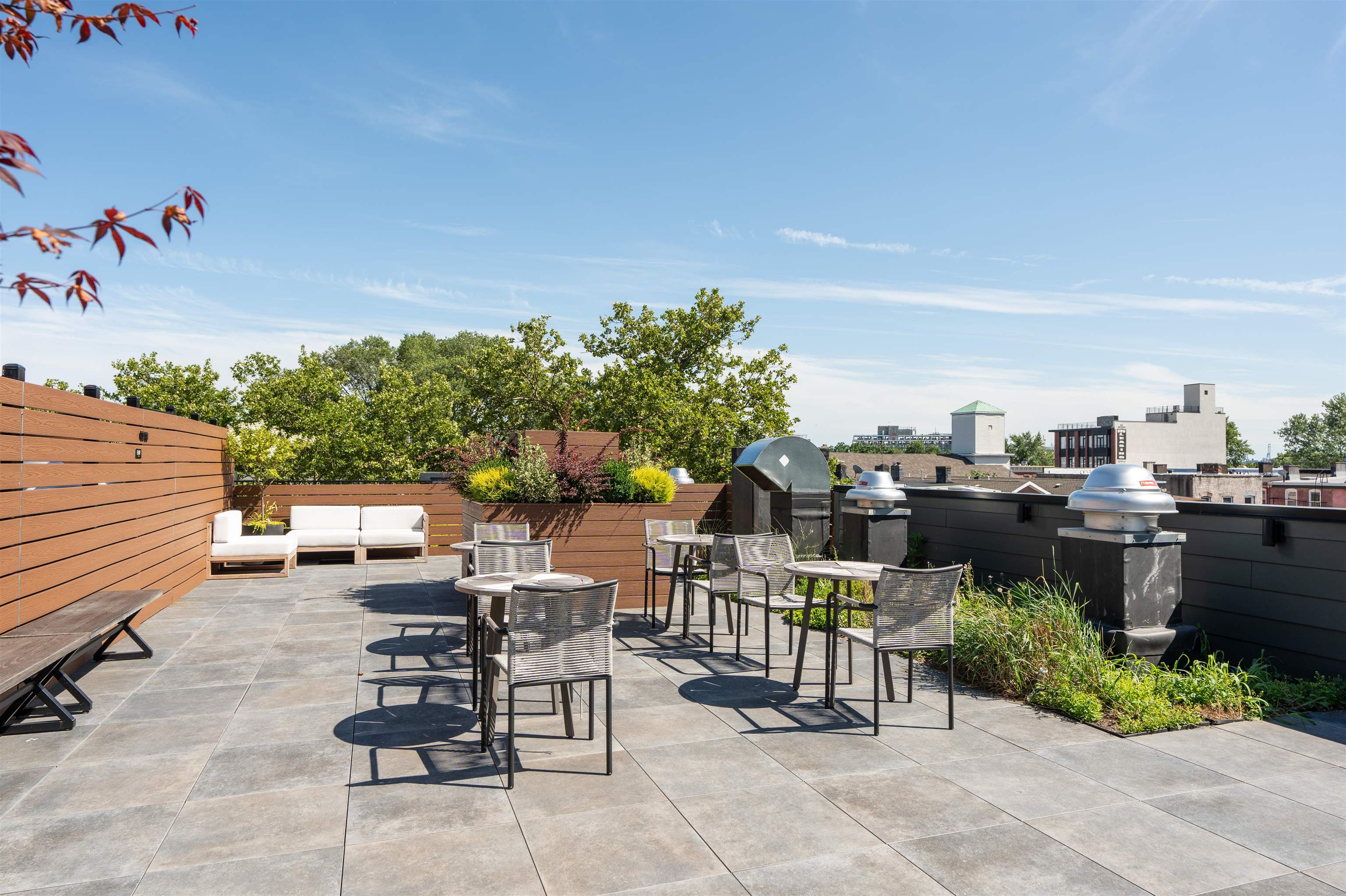 328 PACIFIC AVE Unit: 203