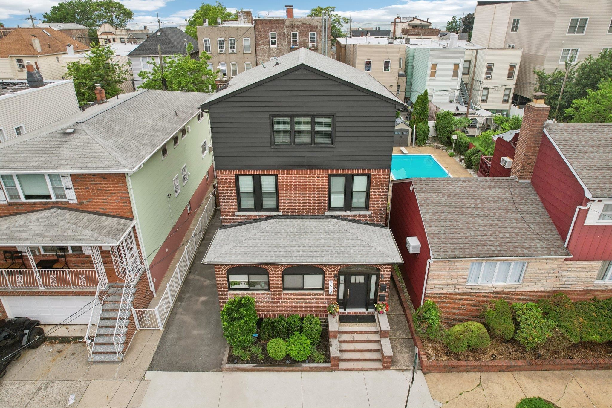 7619 5TH AVE