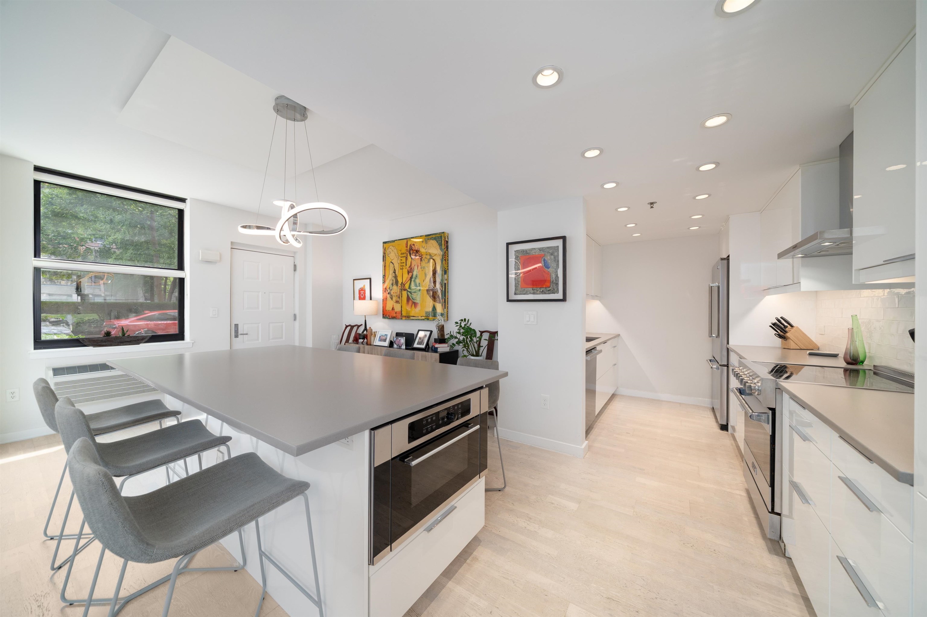 2 CONSTITUTION CT Unit: 103