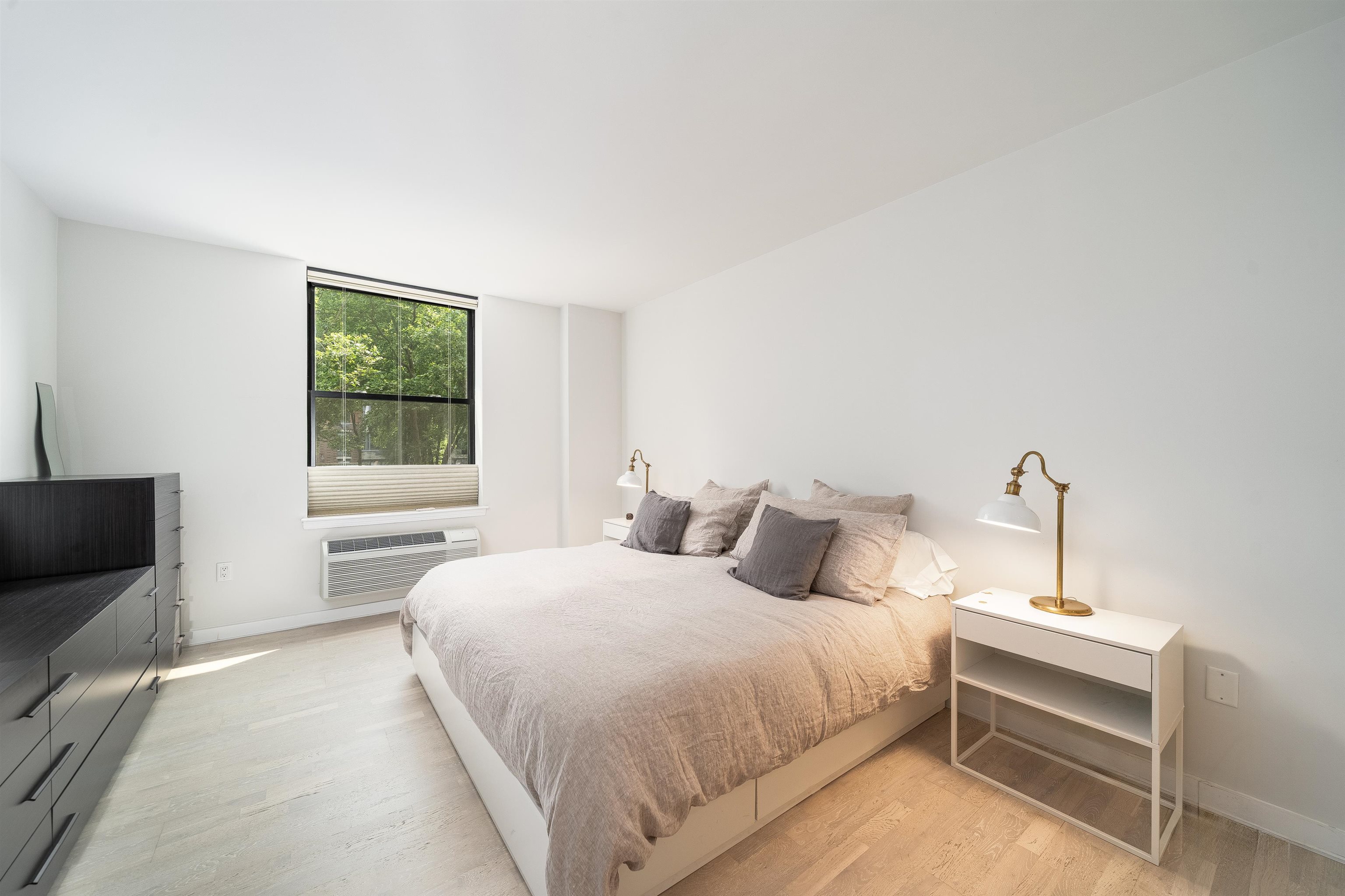 2 CONSTITUTION CT Unit: 103