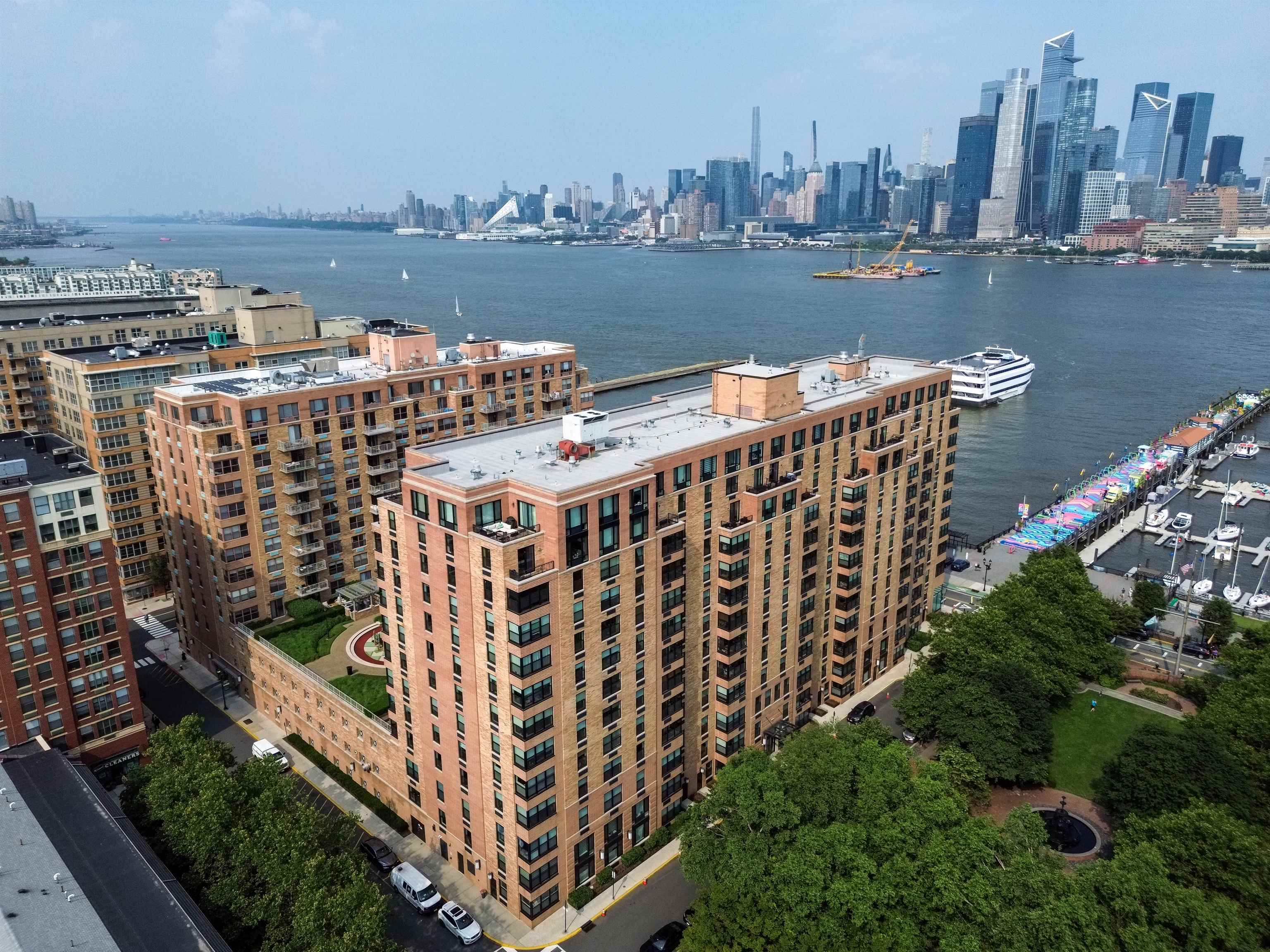 2 CONSTITUTION CT Unit: 103