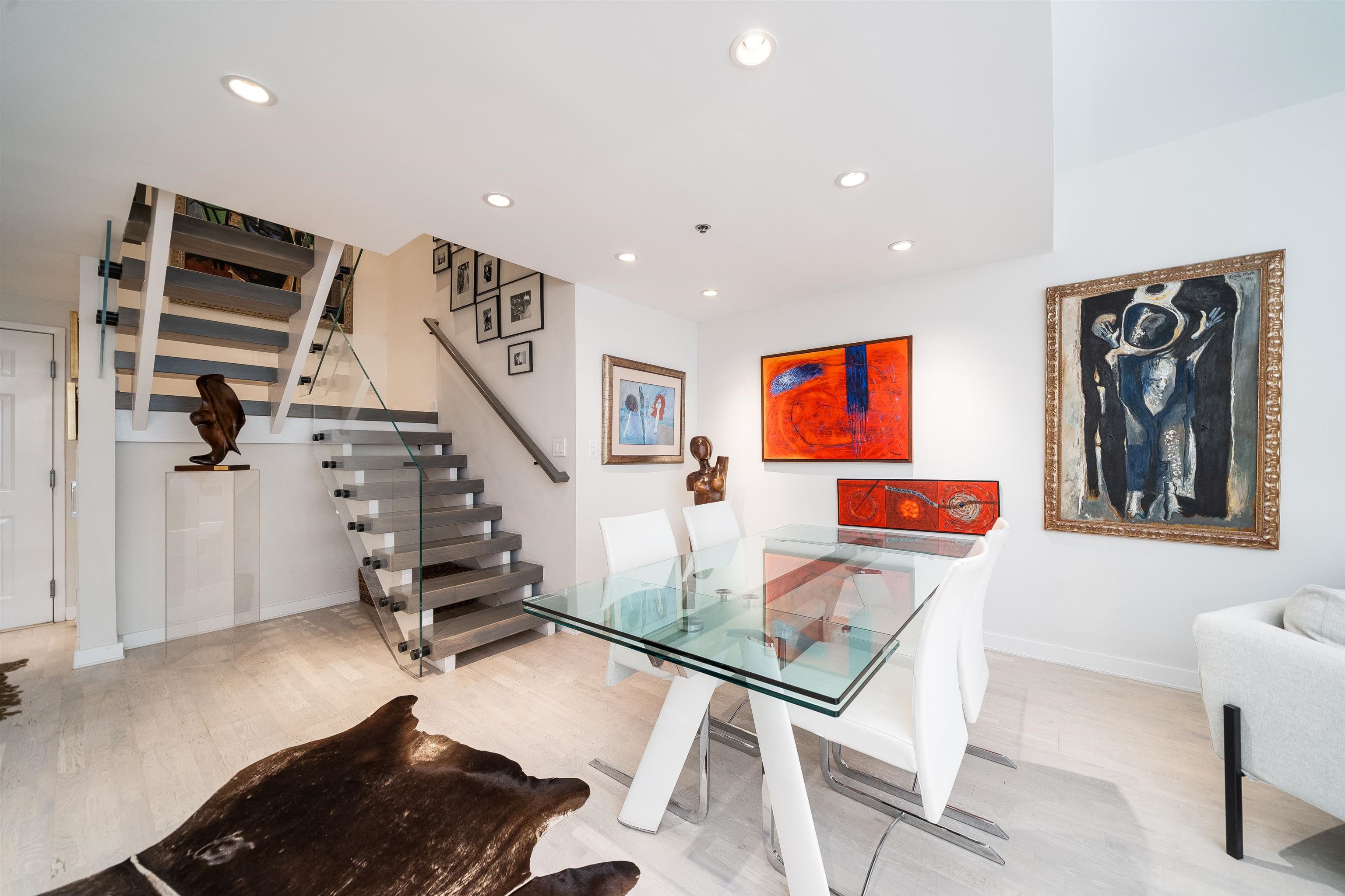 2 CONSTITUTION CT Unit: 103