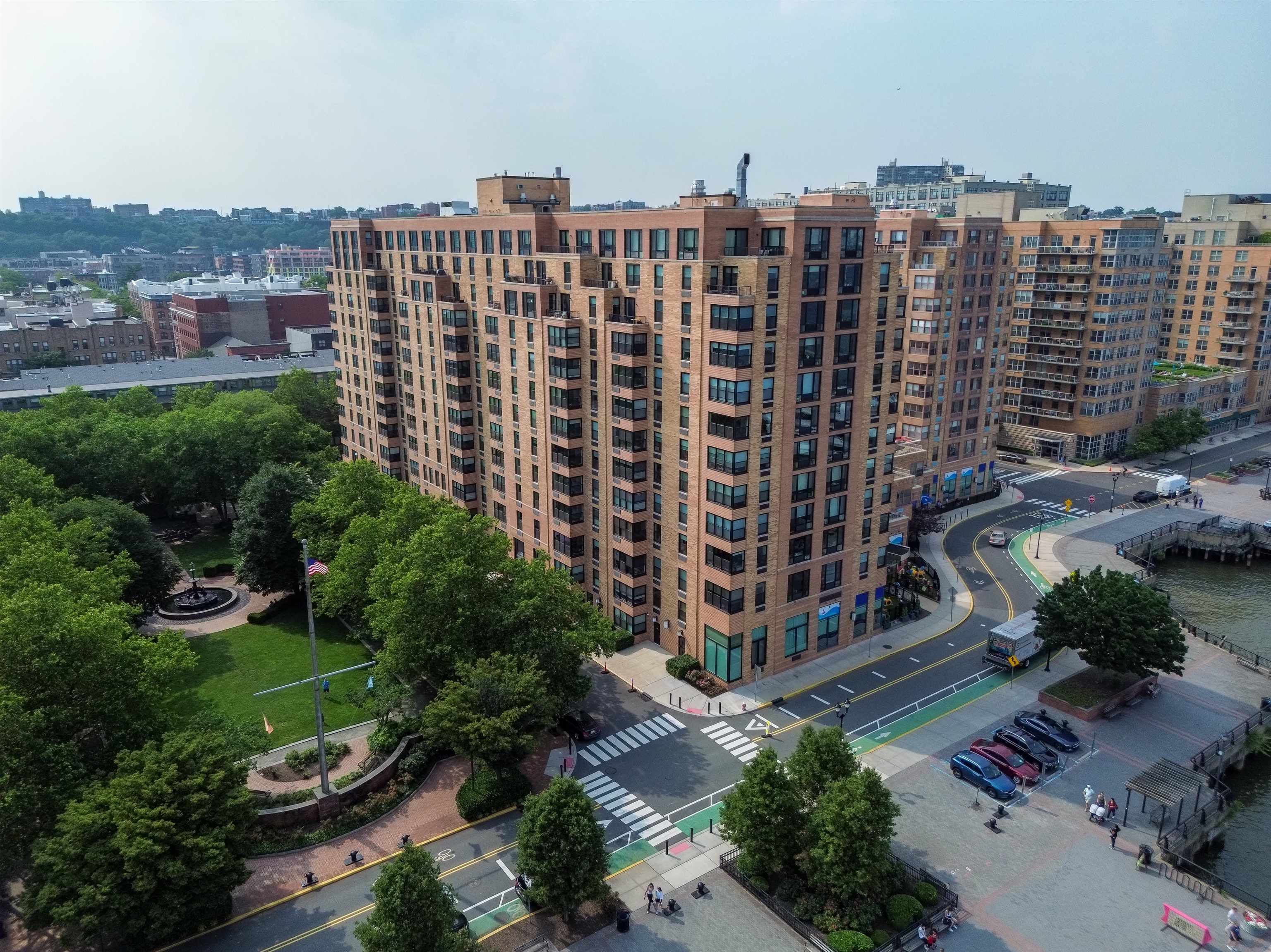 2 CONSTITUTION CT Unit: 103