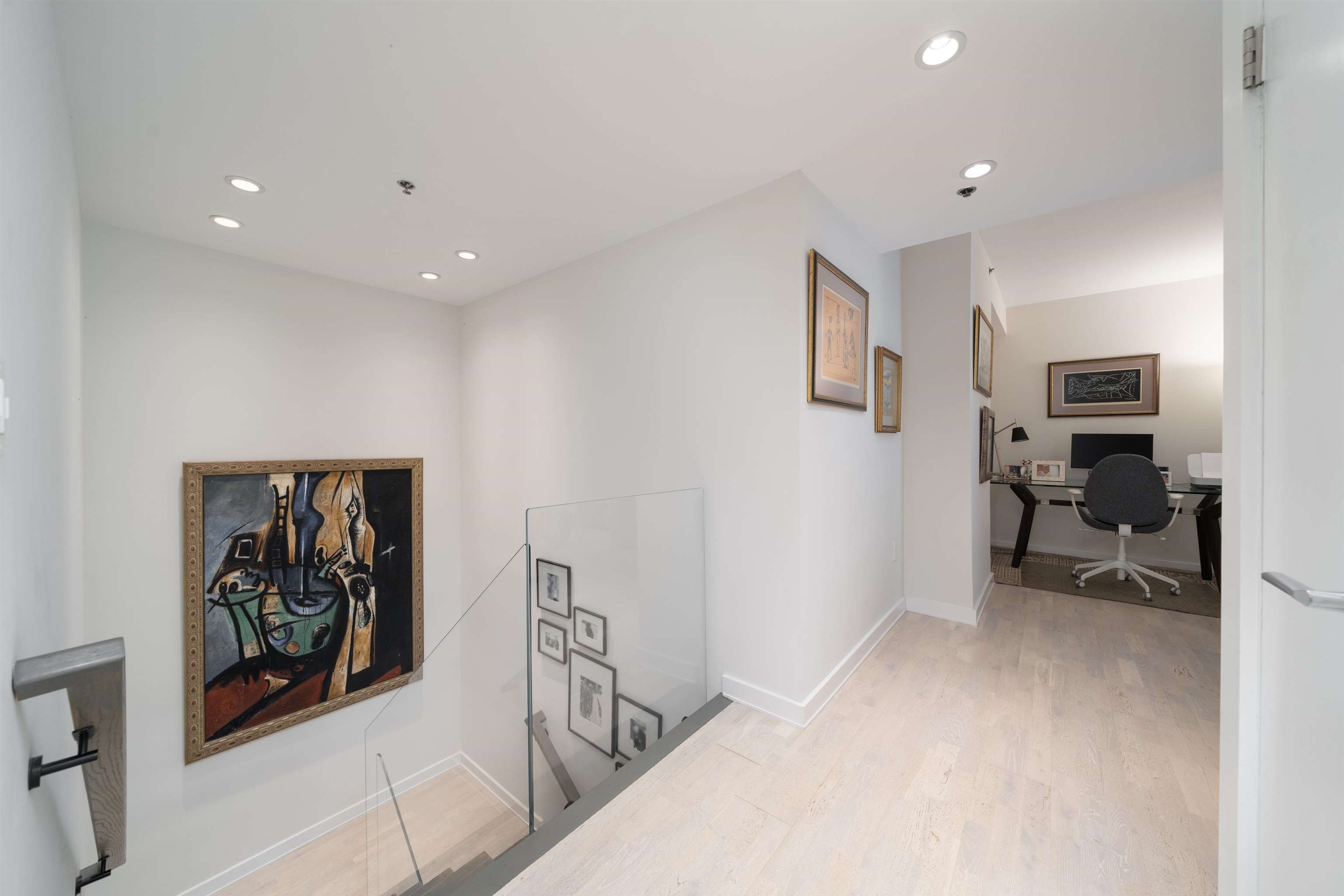 2 CONSTITUTION CT Unit: 103
