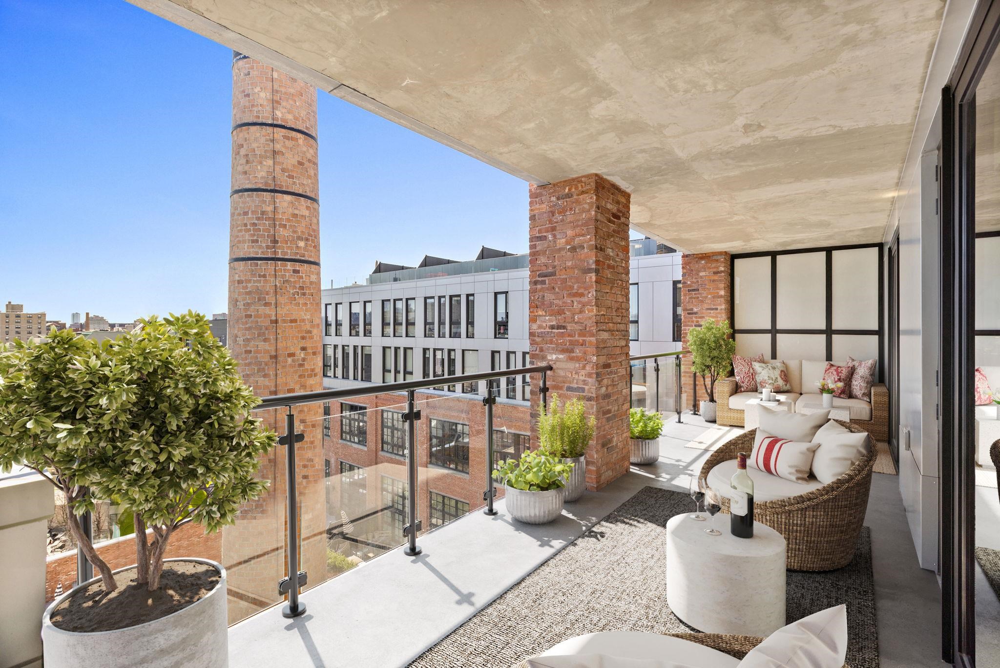 720 CLINTON ST Unit: 6-03