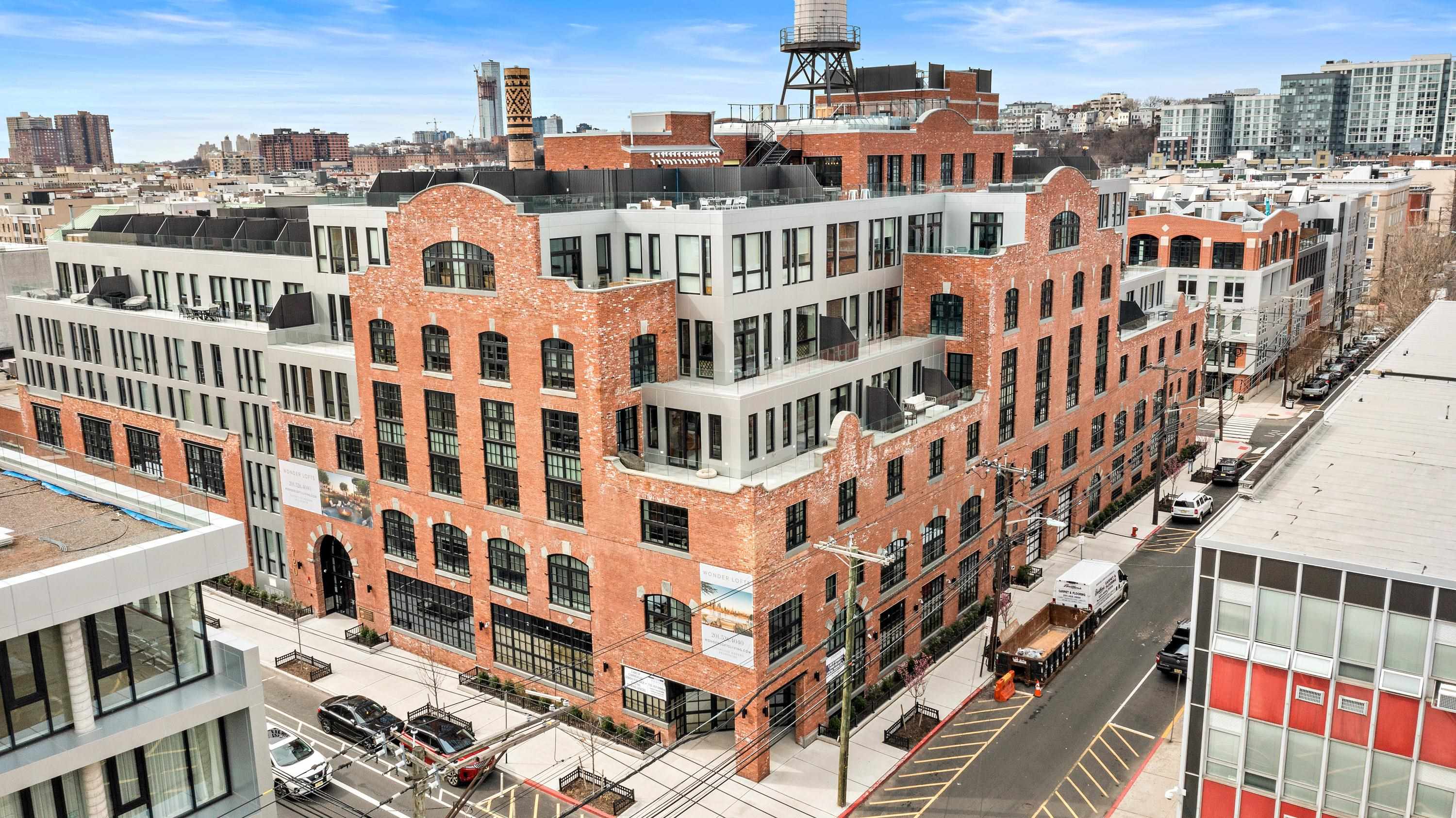 720 CLINTON ST Unit: 6-03