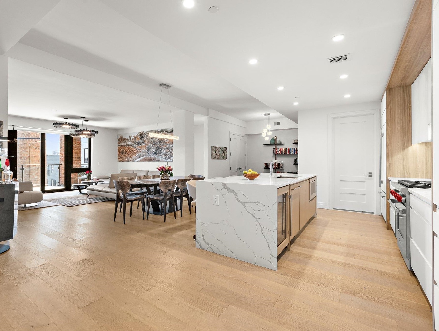 720 CLINTON ST Unit: 6-03
