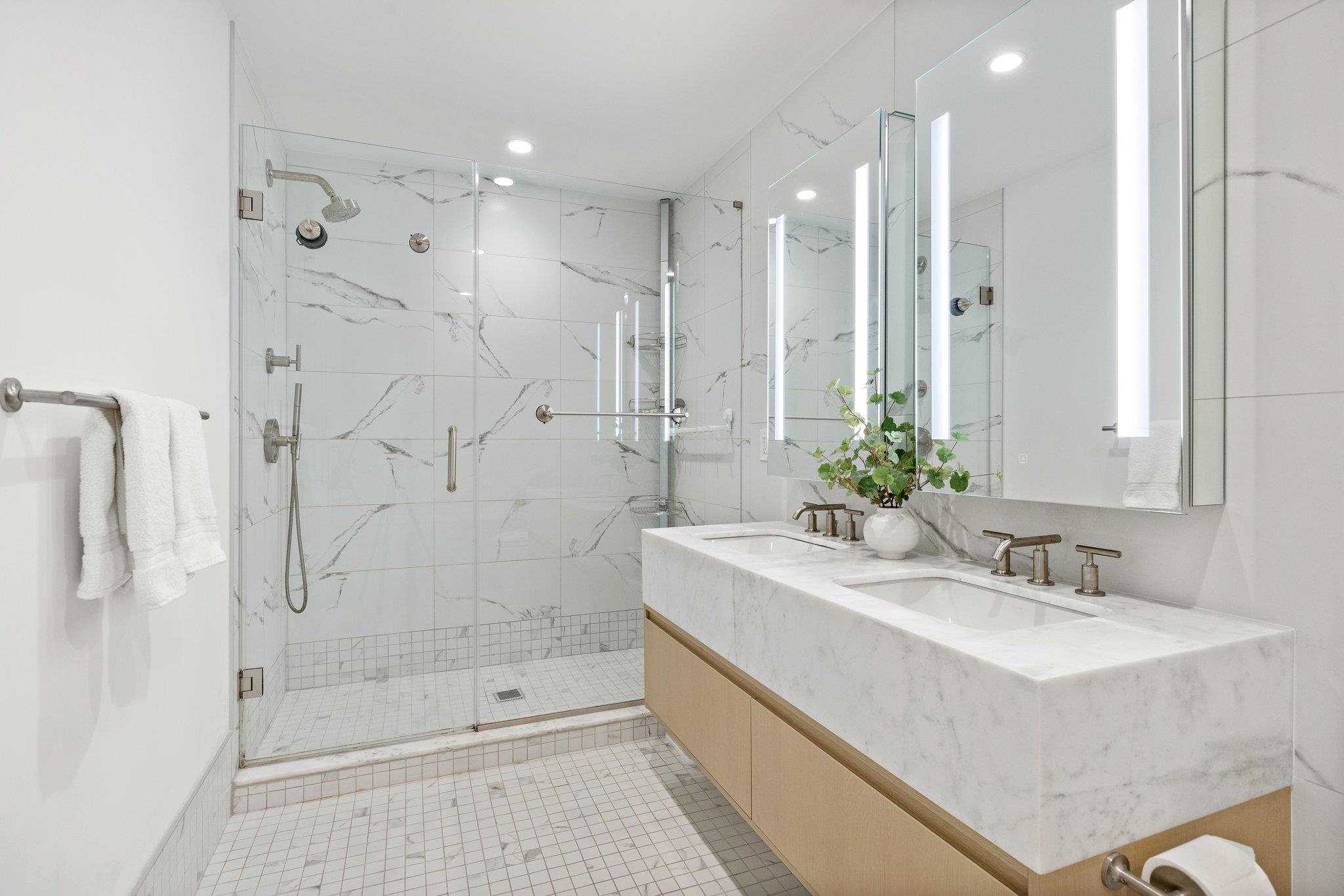 720 CLINTON ST Unit: 6-03