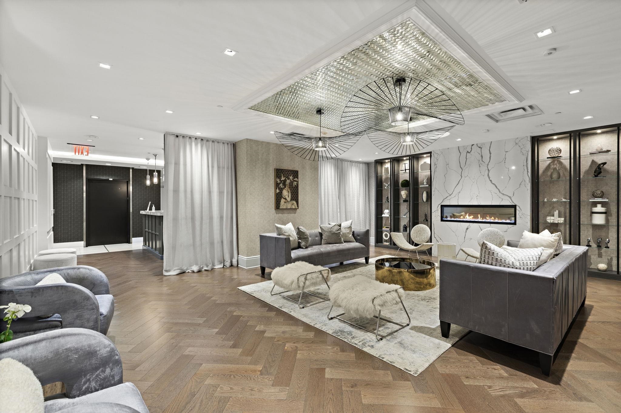 88 MORGAN ST Unit: 404