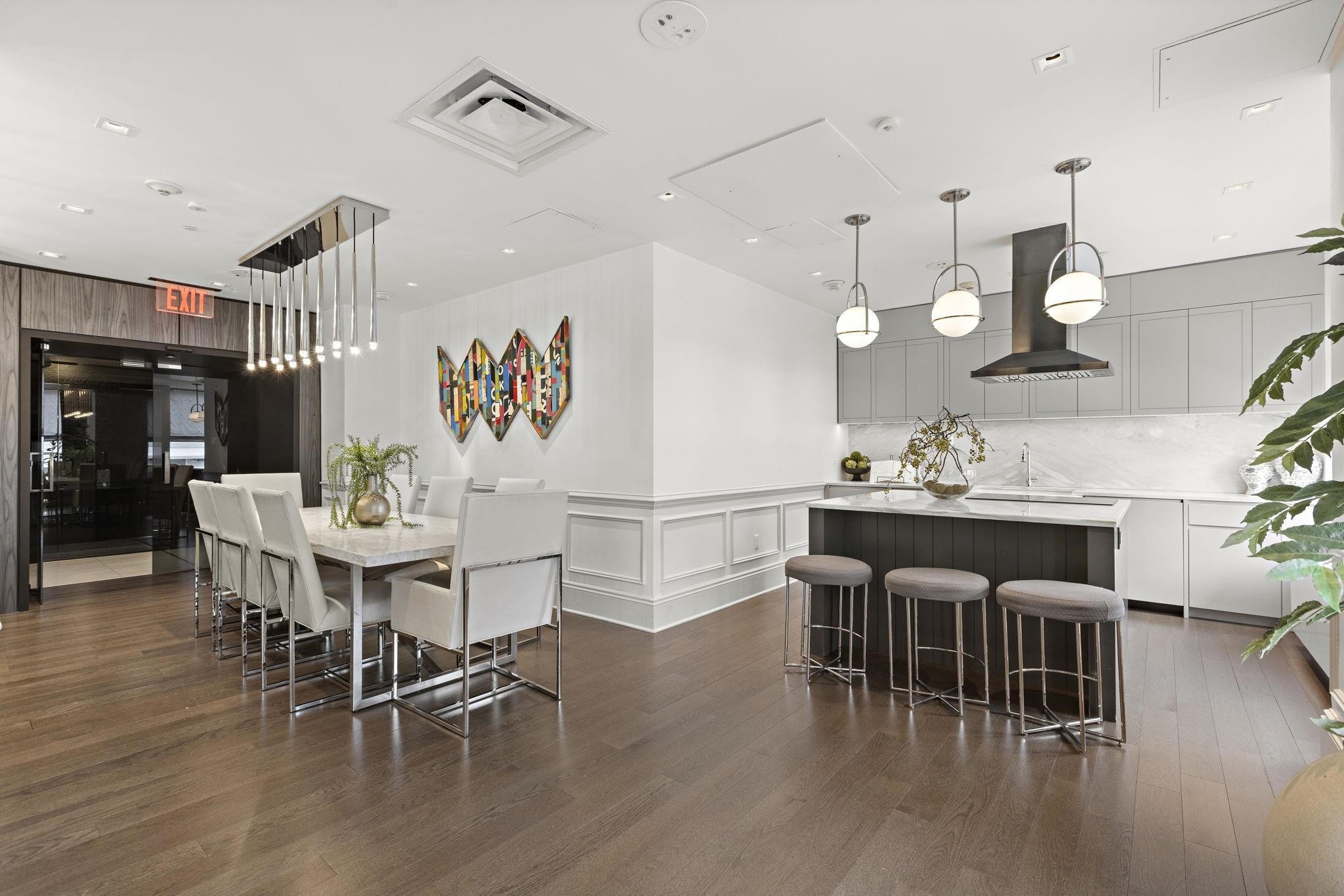 88 MORGAN ST Unit: 404
