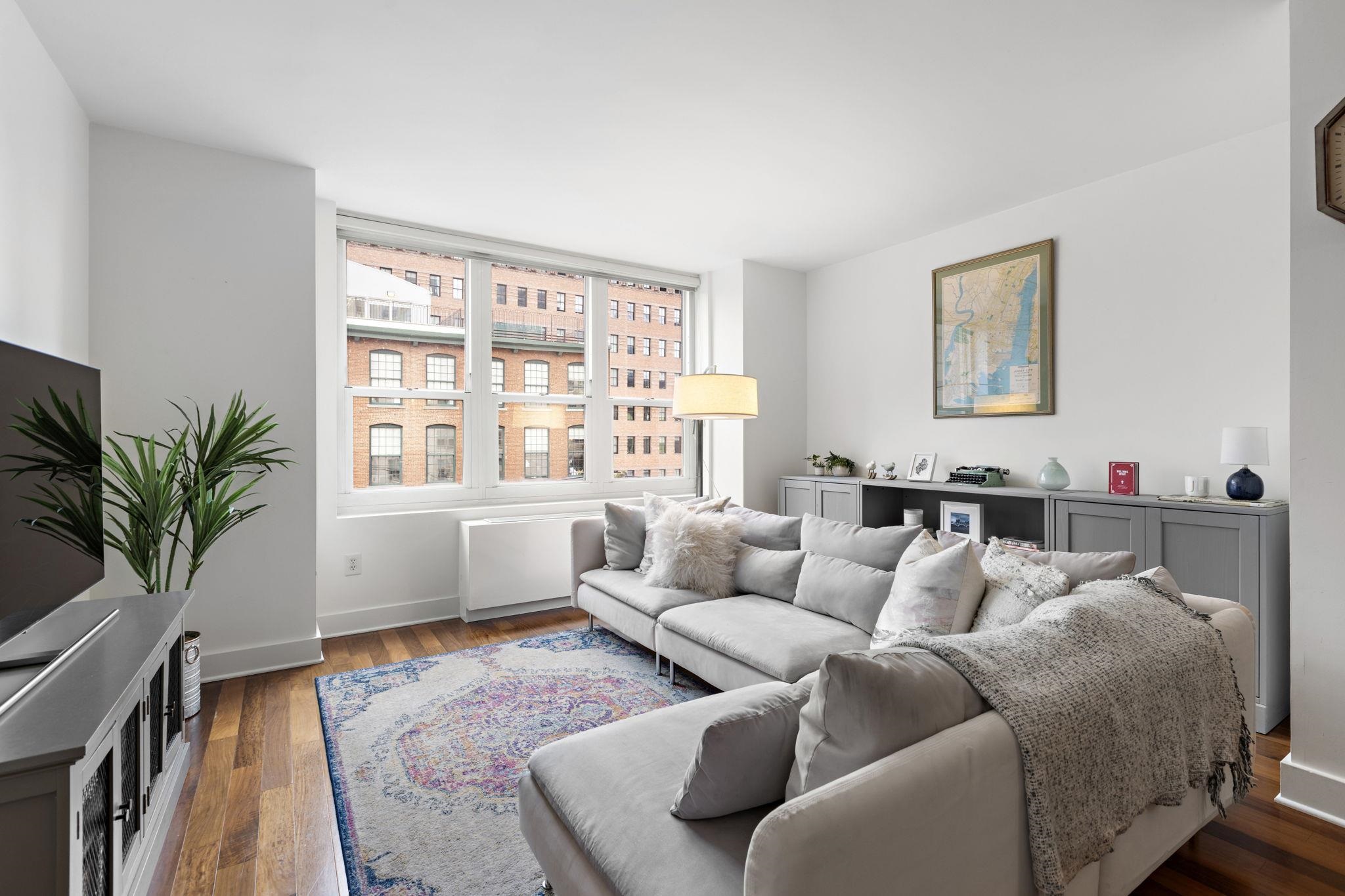 88 MORGAN ST Unit: 404