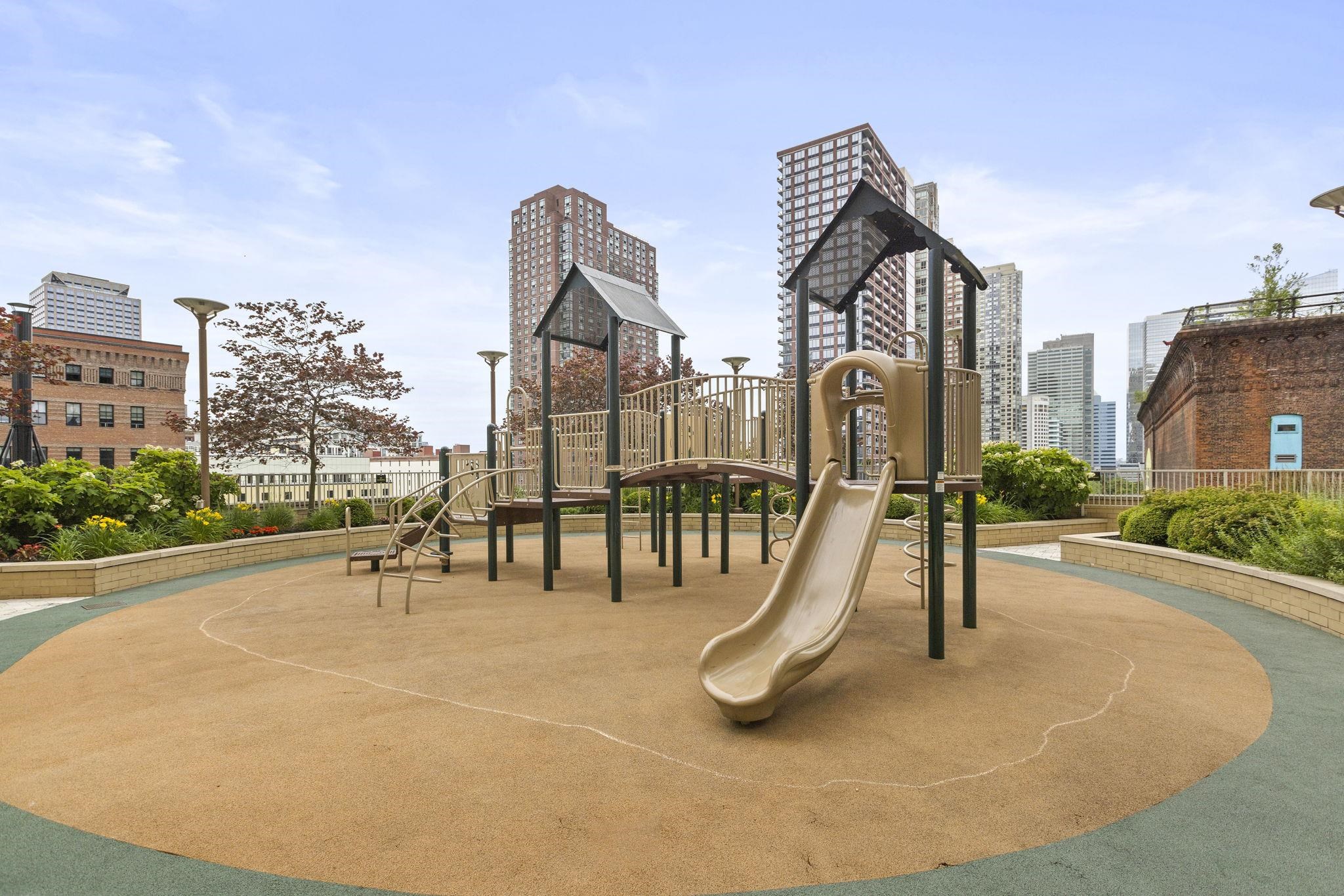 88 MORGAN ST Unit: 404