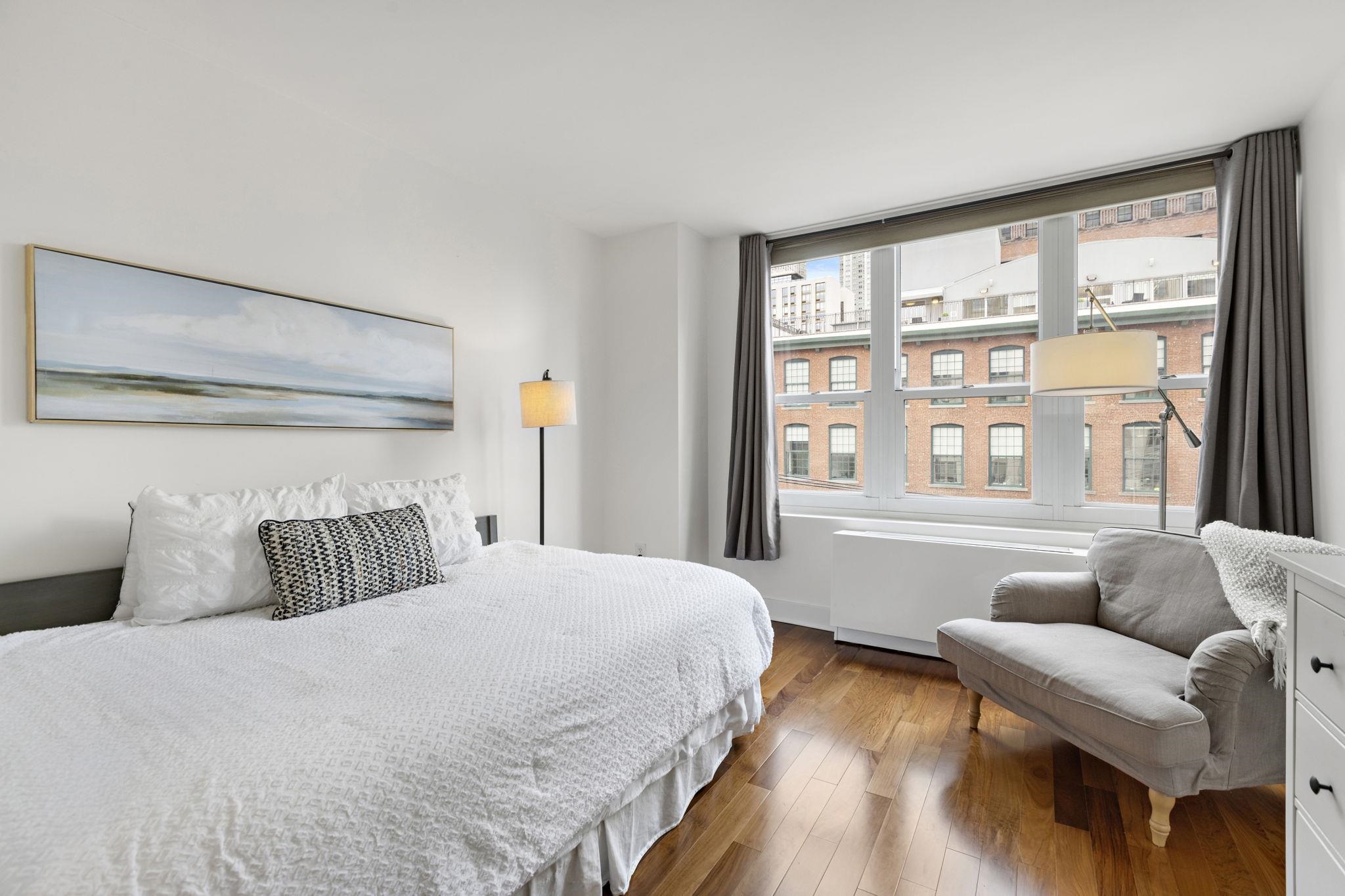 88 MORGAN ST Unit: 404