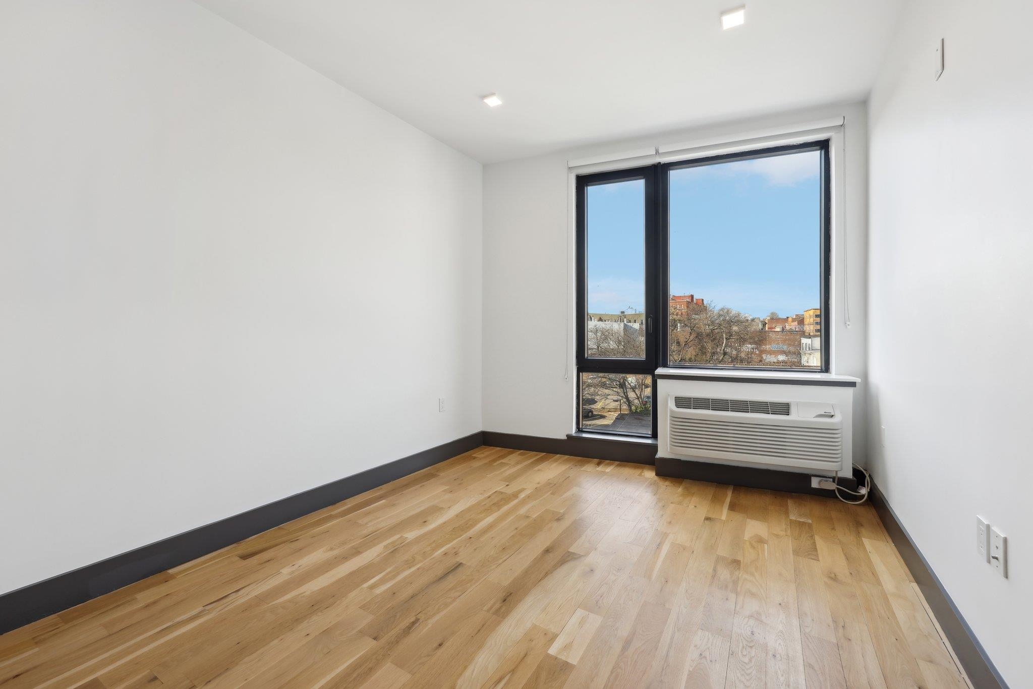 424 ARLINGTON AVE Unit: 401