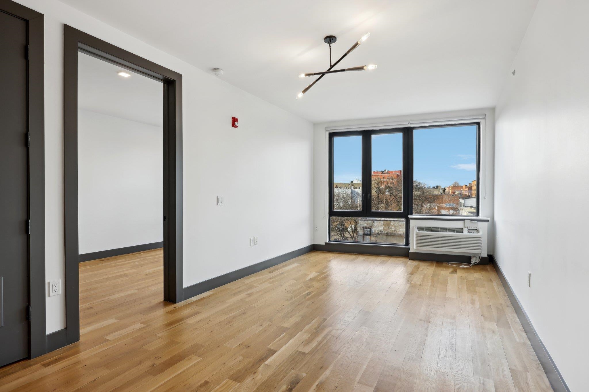424 ARLINGTON AVE Unit: 401