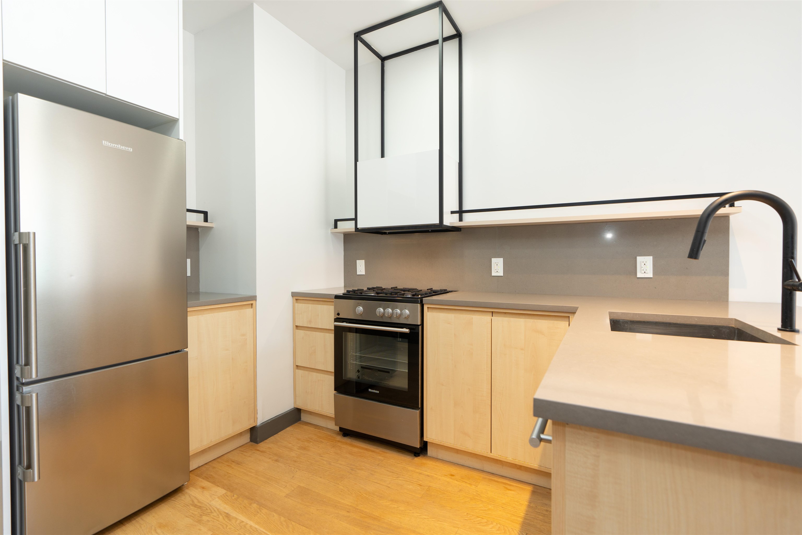 424 ARLINGTON AVE Unit: 401