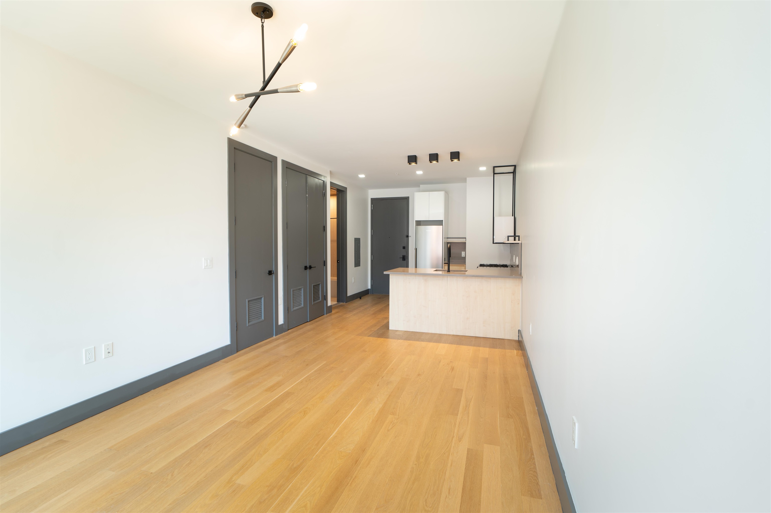 424 ARLINGTON AVE Unit: 401