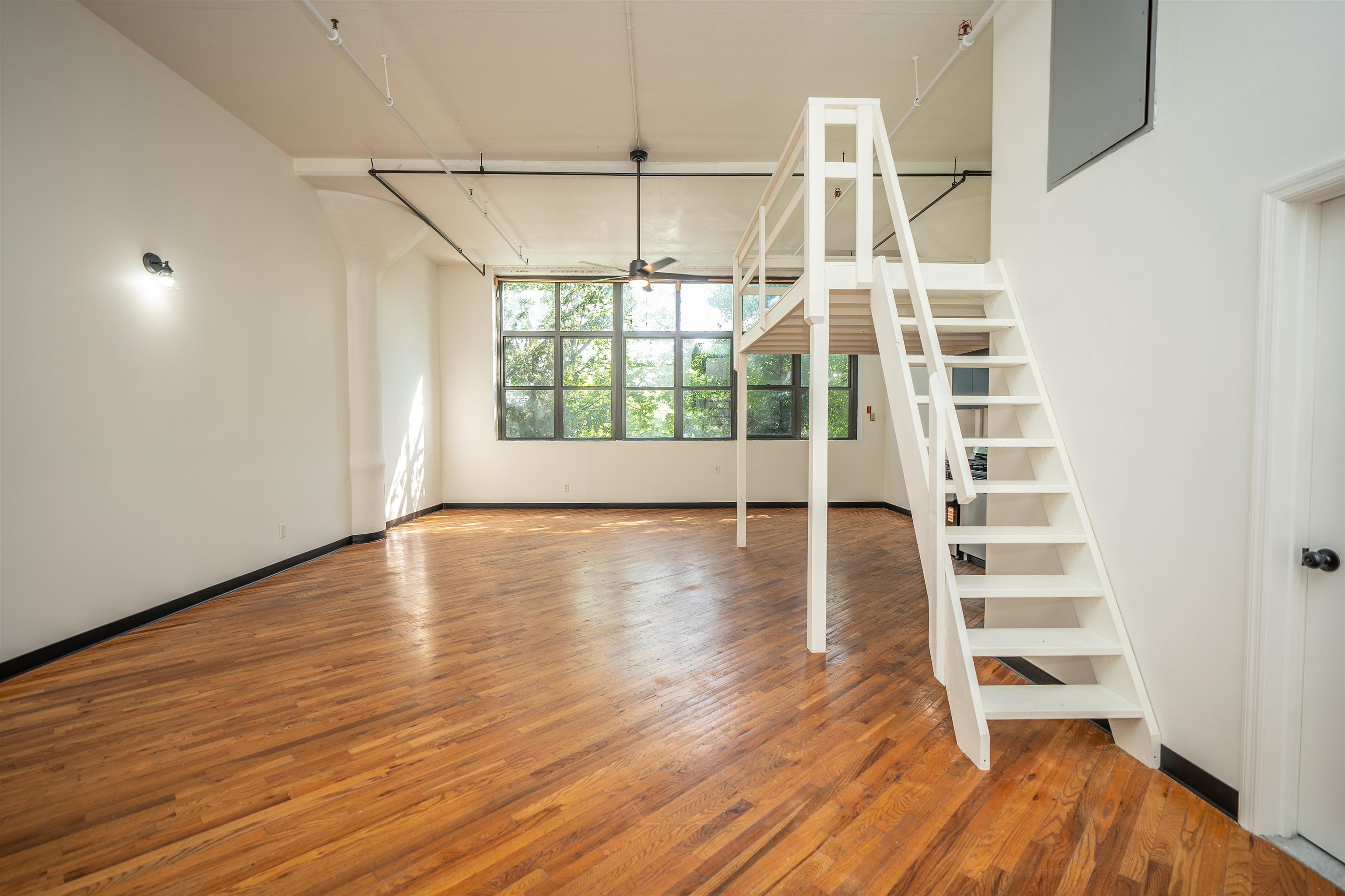 2 UNION ST Unit: 1F