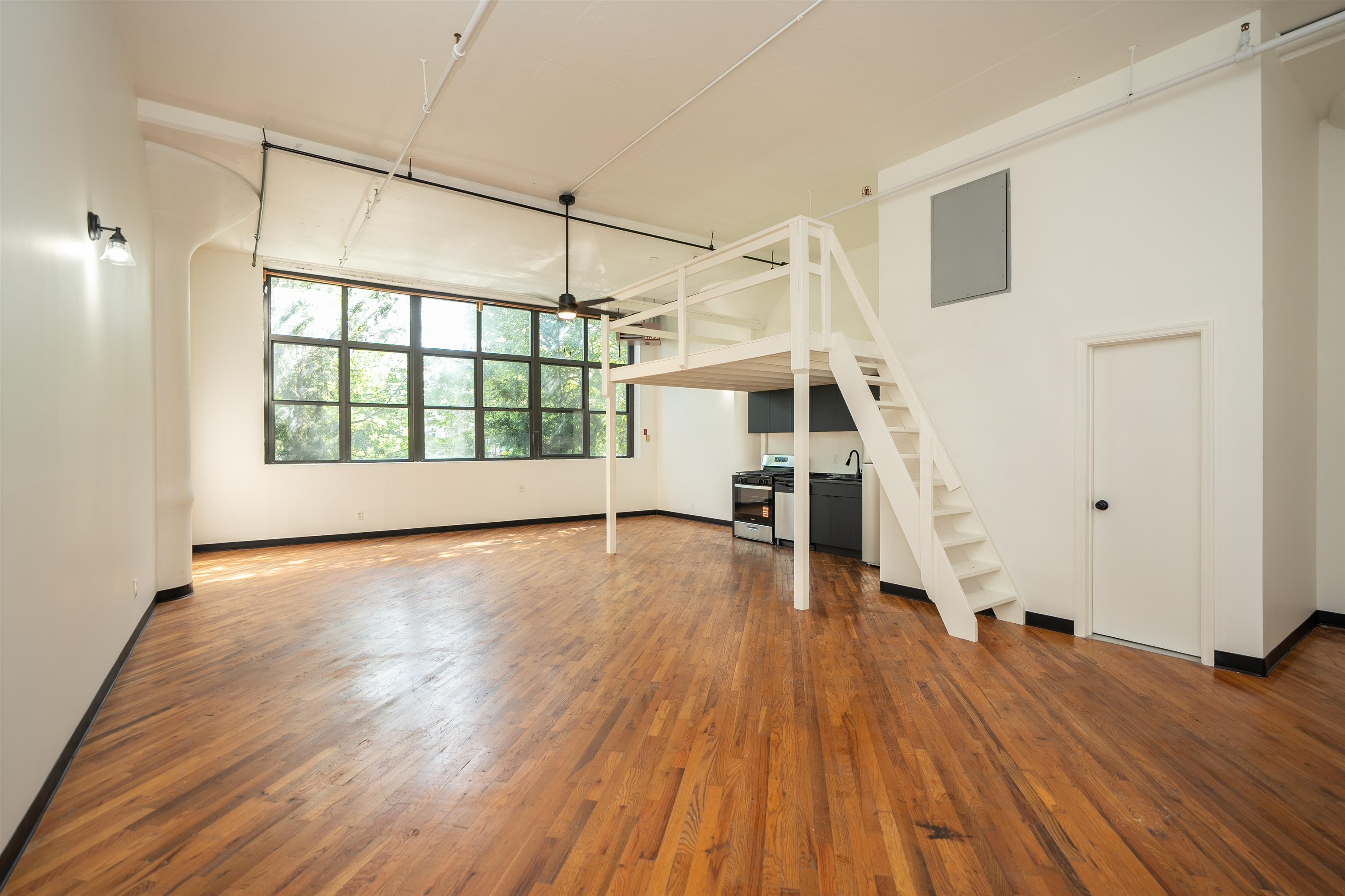 2 UNION ST Unit: 1F