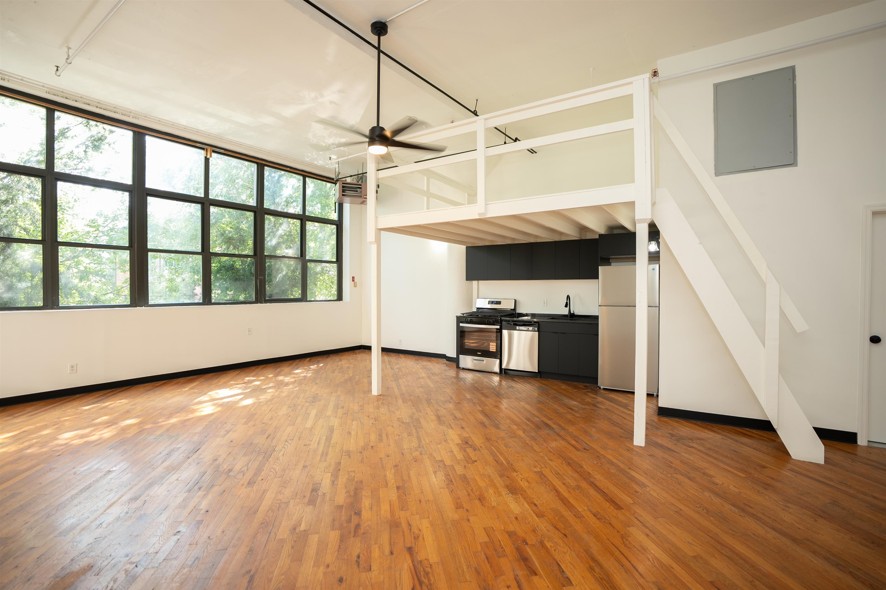 2 UNION ST Unit: 1F