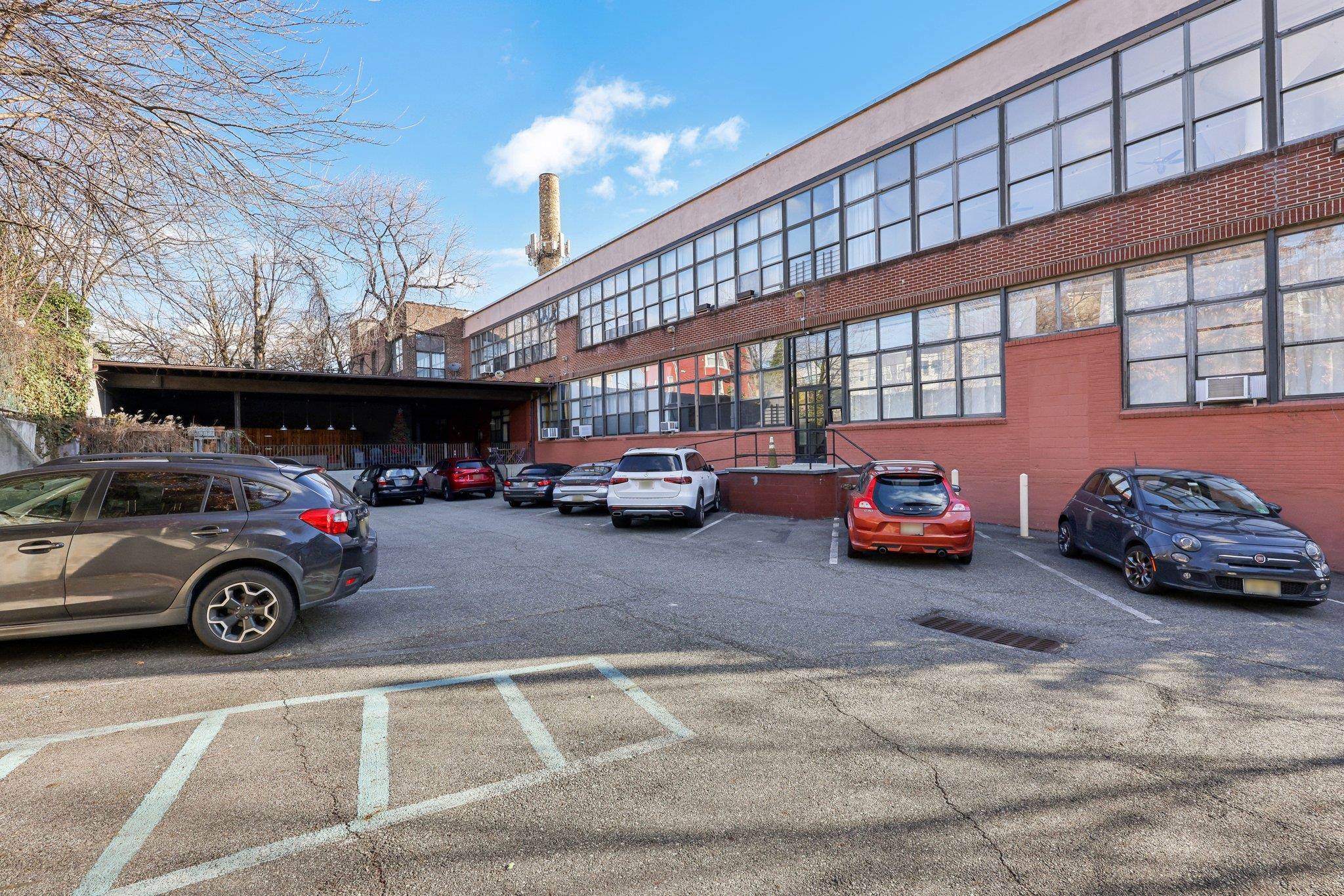 2 UNION ST Unit: 1F