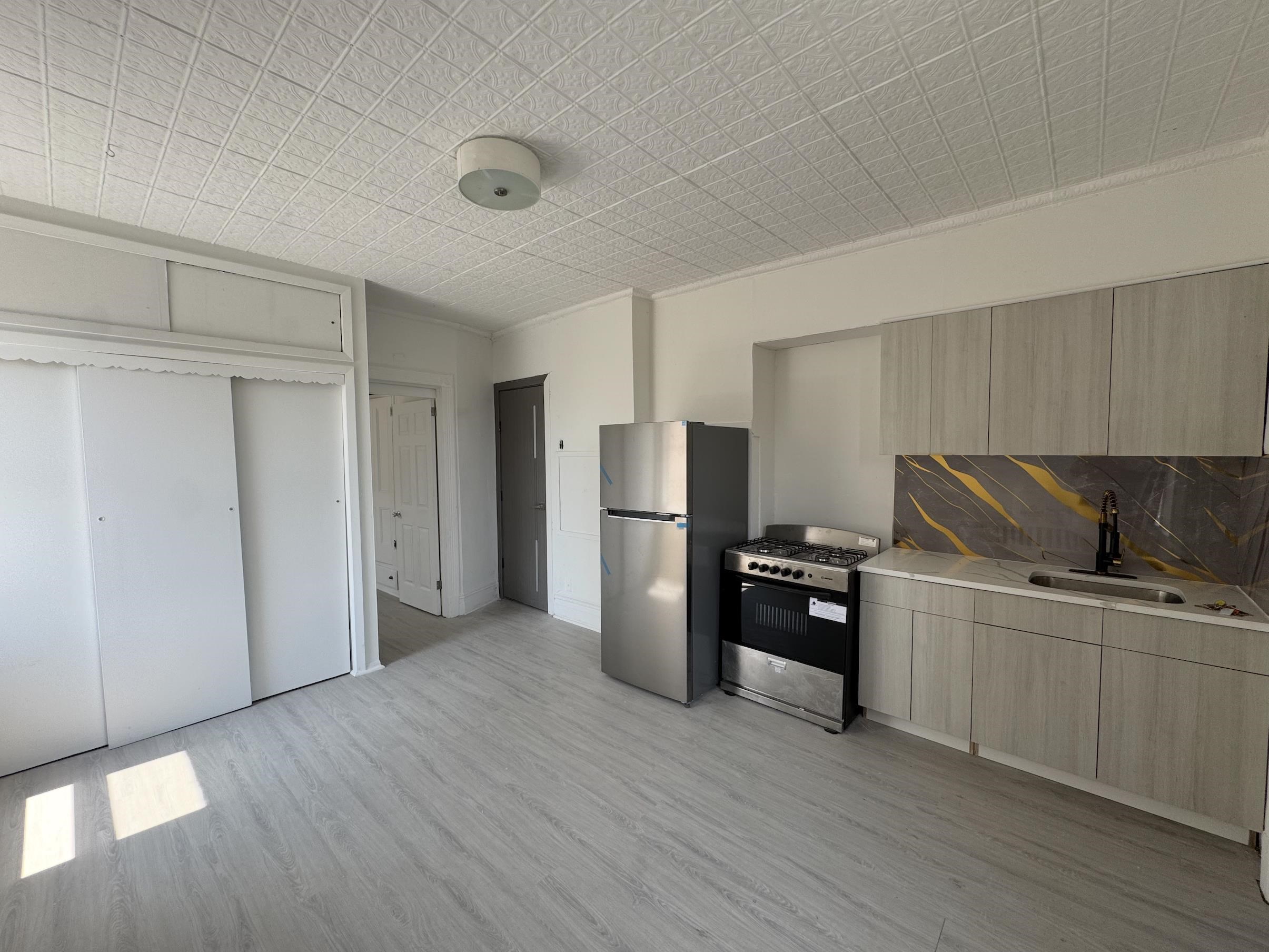 88 IRVING ST Unit: 10