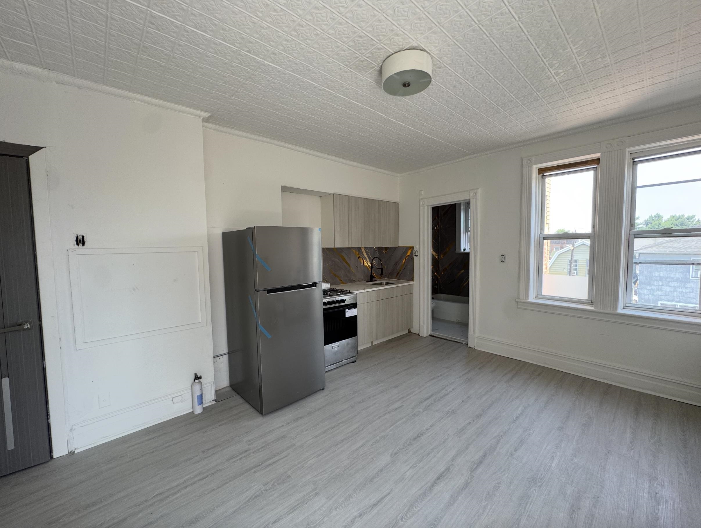 88 IRVING ST Unit: 10