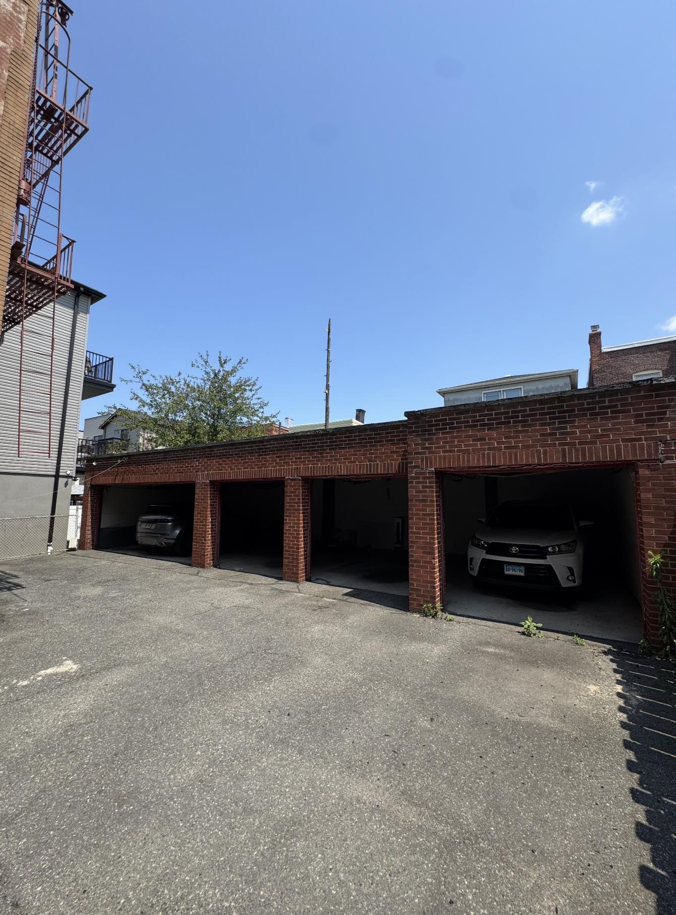 88 IRVING ST Unit: 10