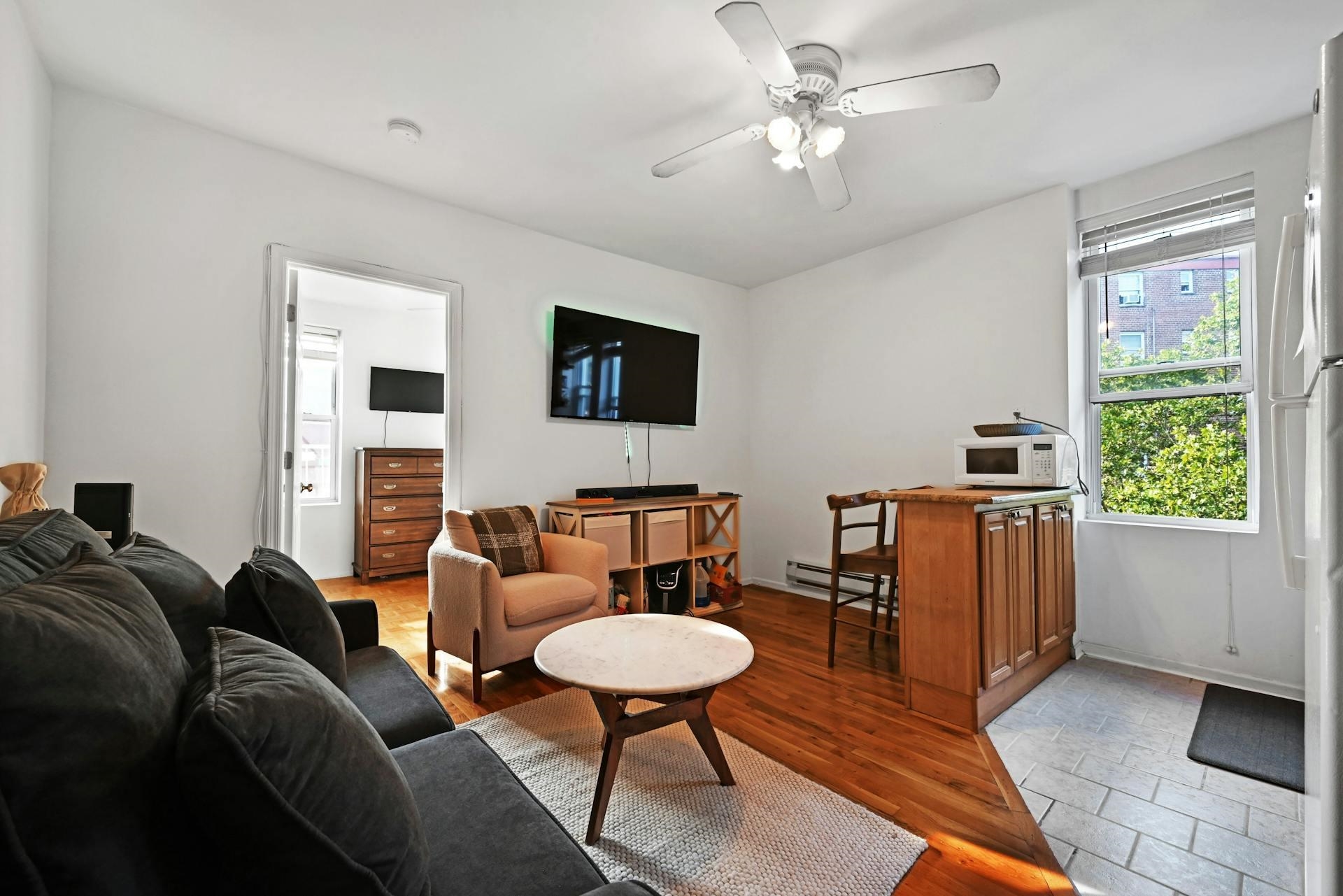 734 ADAMS ST Unit: 4B