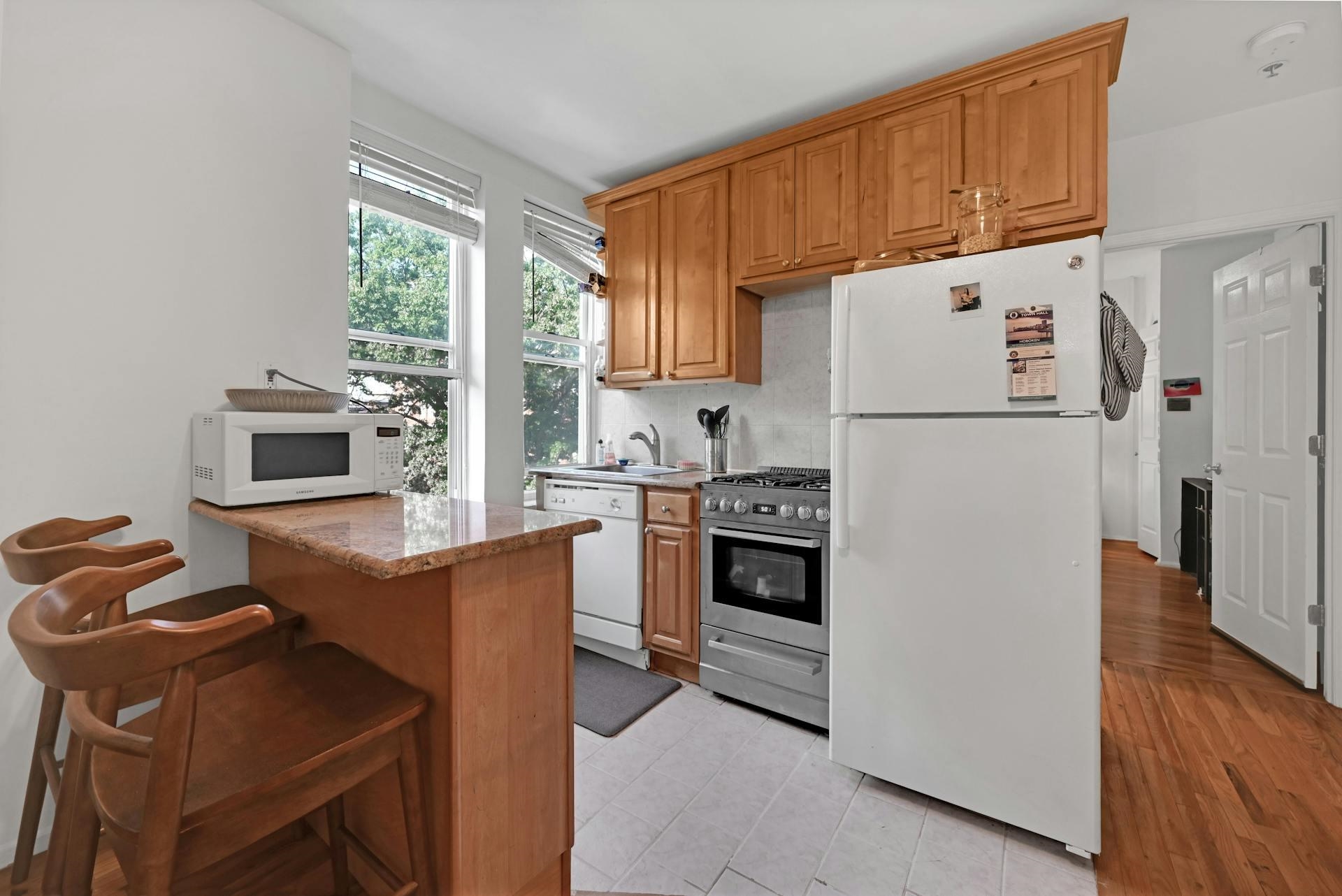 734 ADAMS ST Unit: 4B