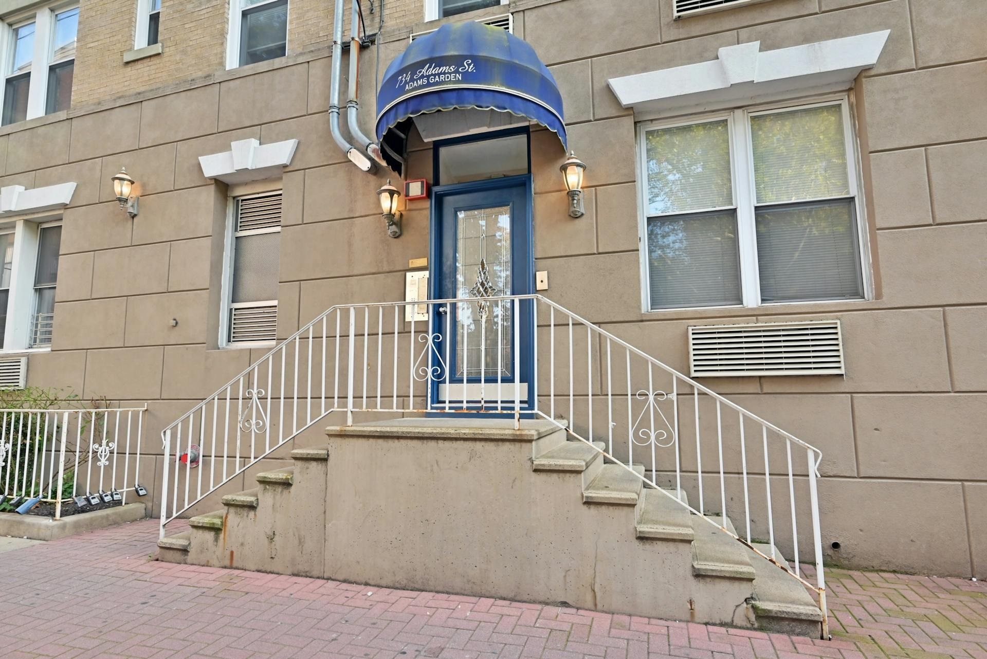 734 ADAMS ST Unit: 4B