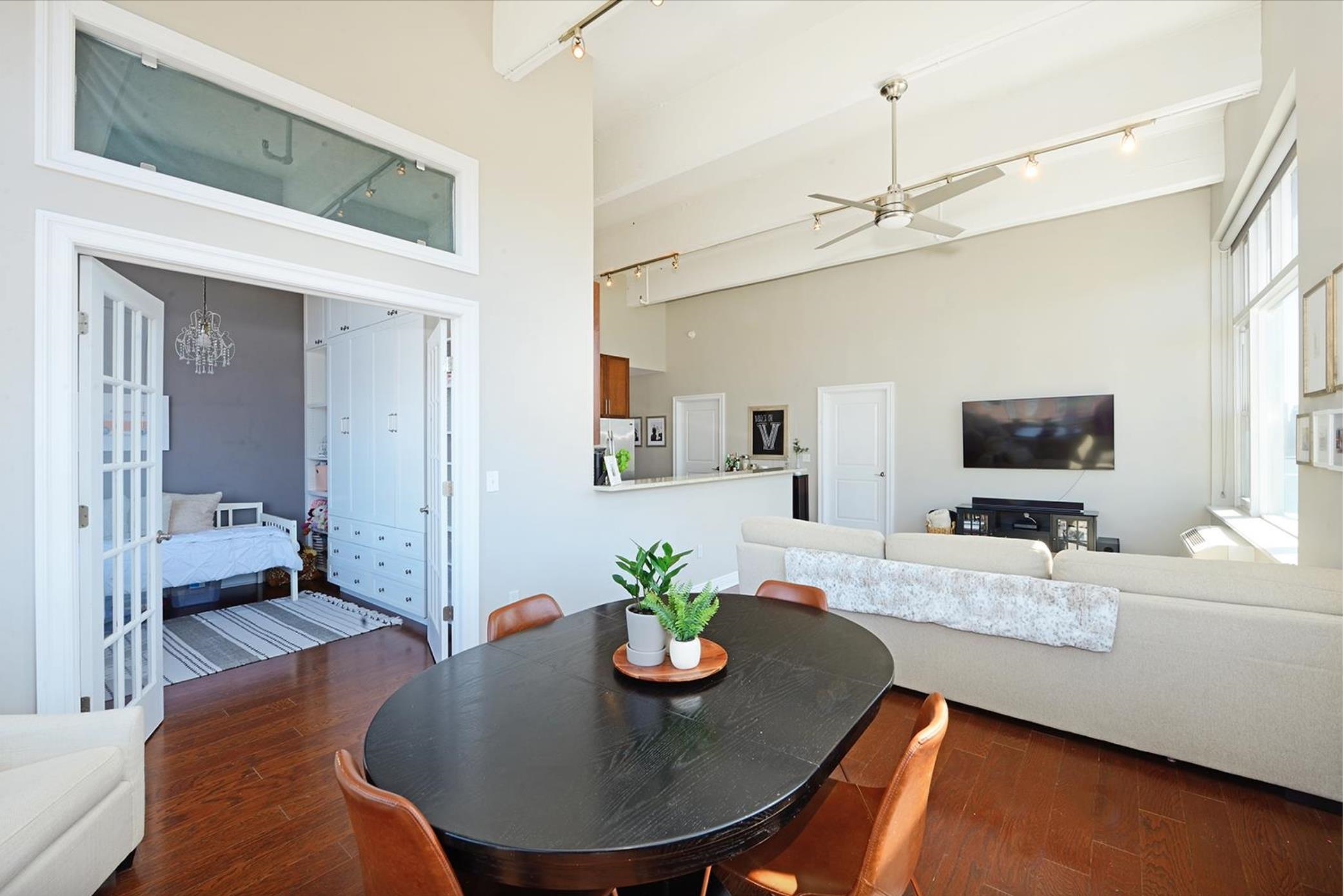 1500 HUDSON ST Unit: 9Q