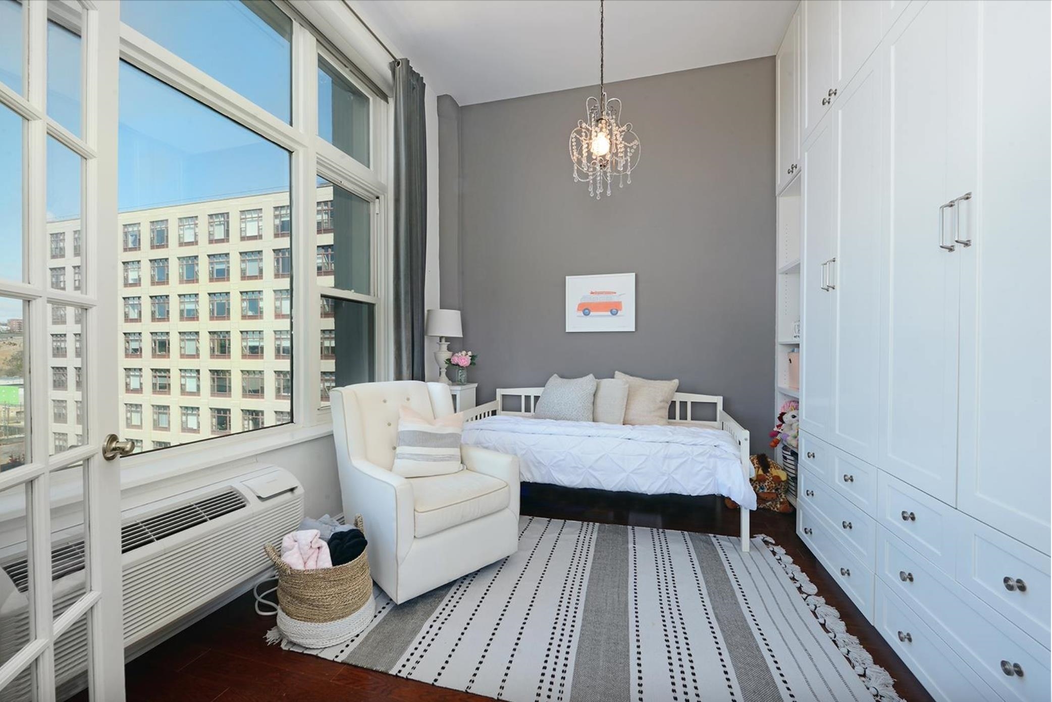 1500 HUDSON ST Unit: 9Q