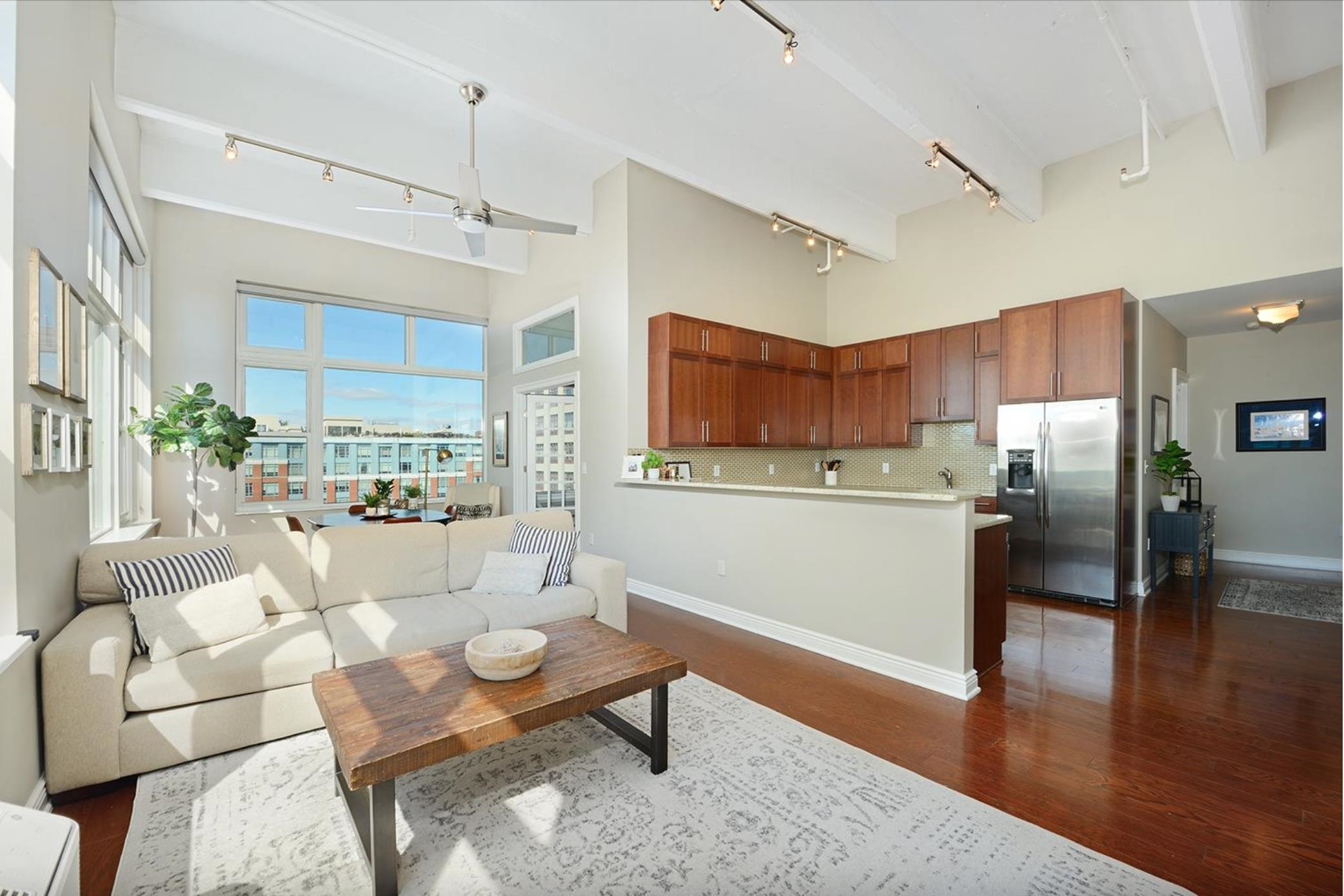 1500 HUDSON ST Unit: 9Q