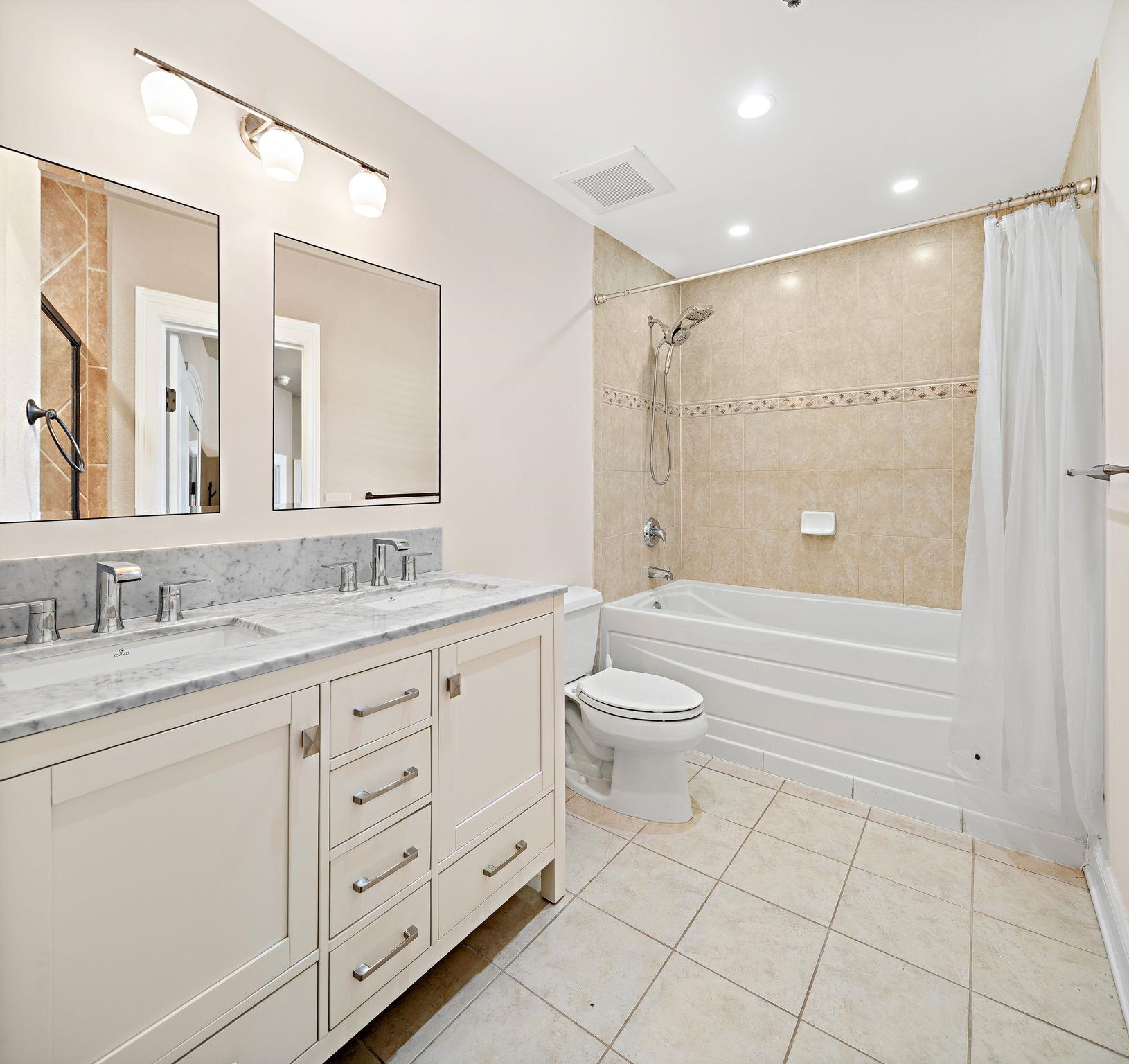 812 GRAND ST Unit: 211