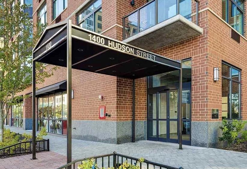 1400 HUDSON ST Unit: 421