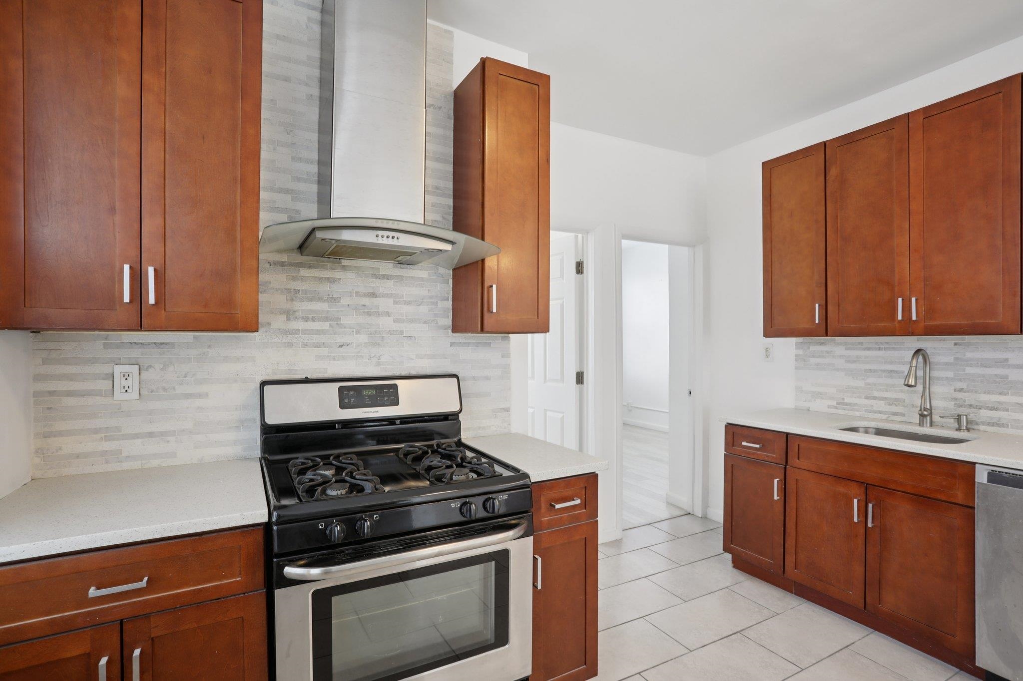 9021 SMITH AVE Unit: 2
