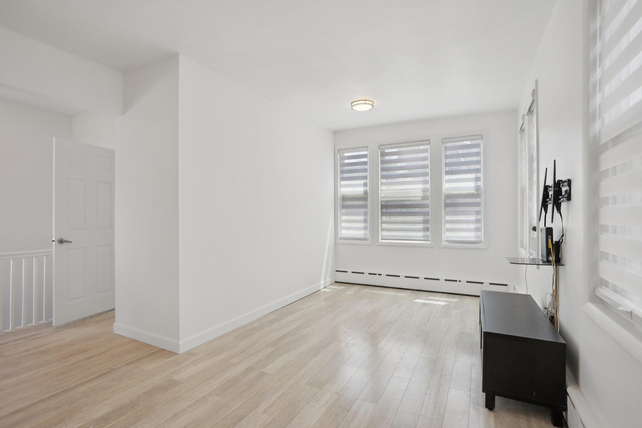 9021 SMITH AVE Unit: 2