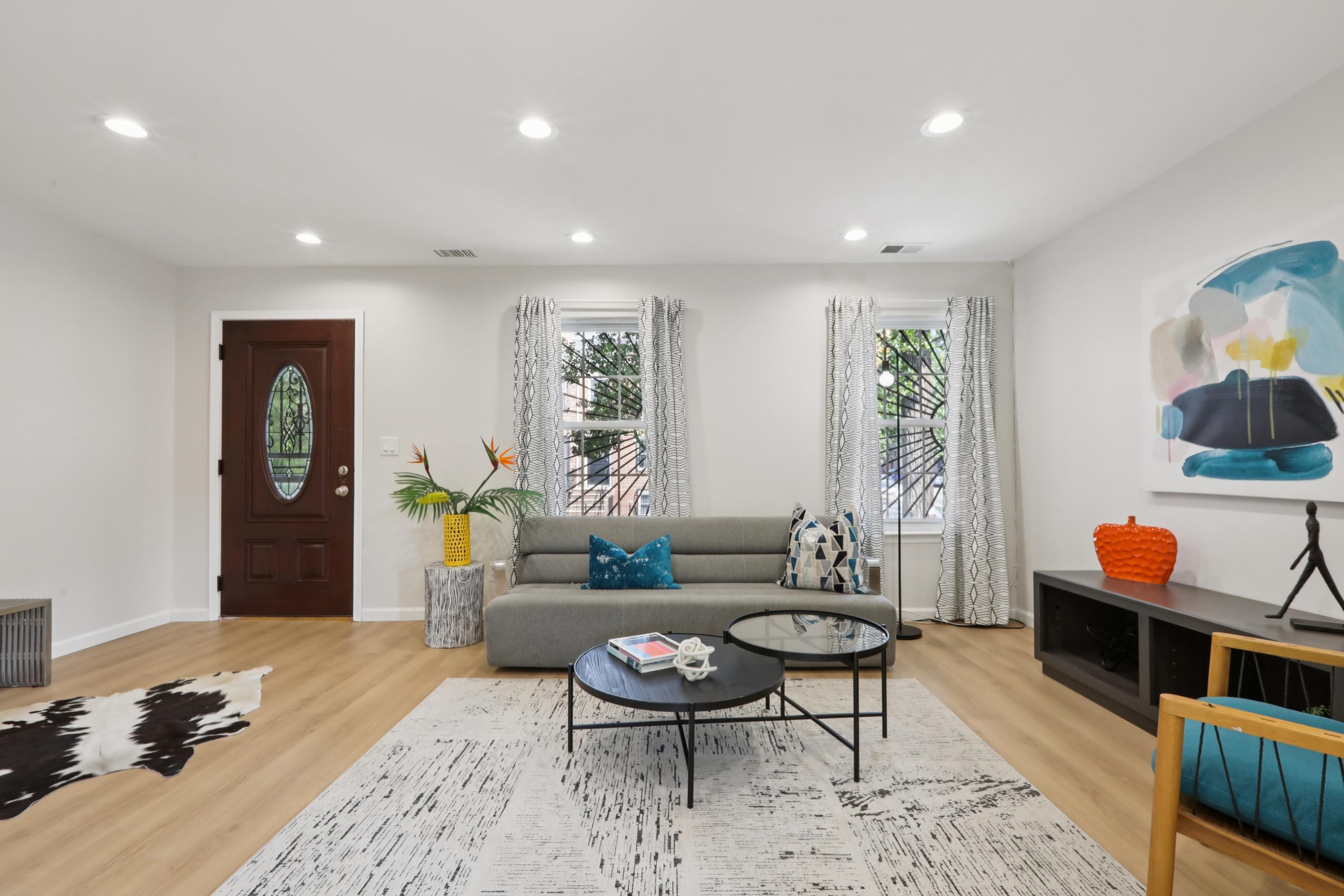 361 MONMOUTH ST