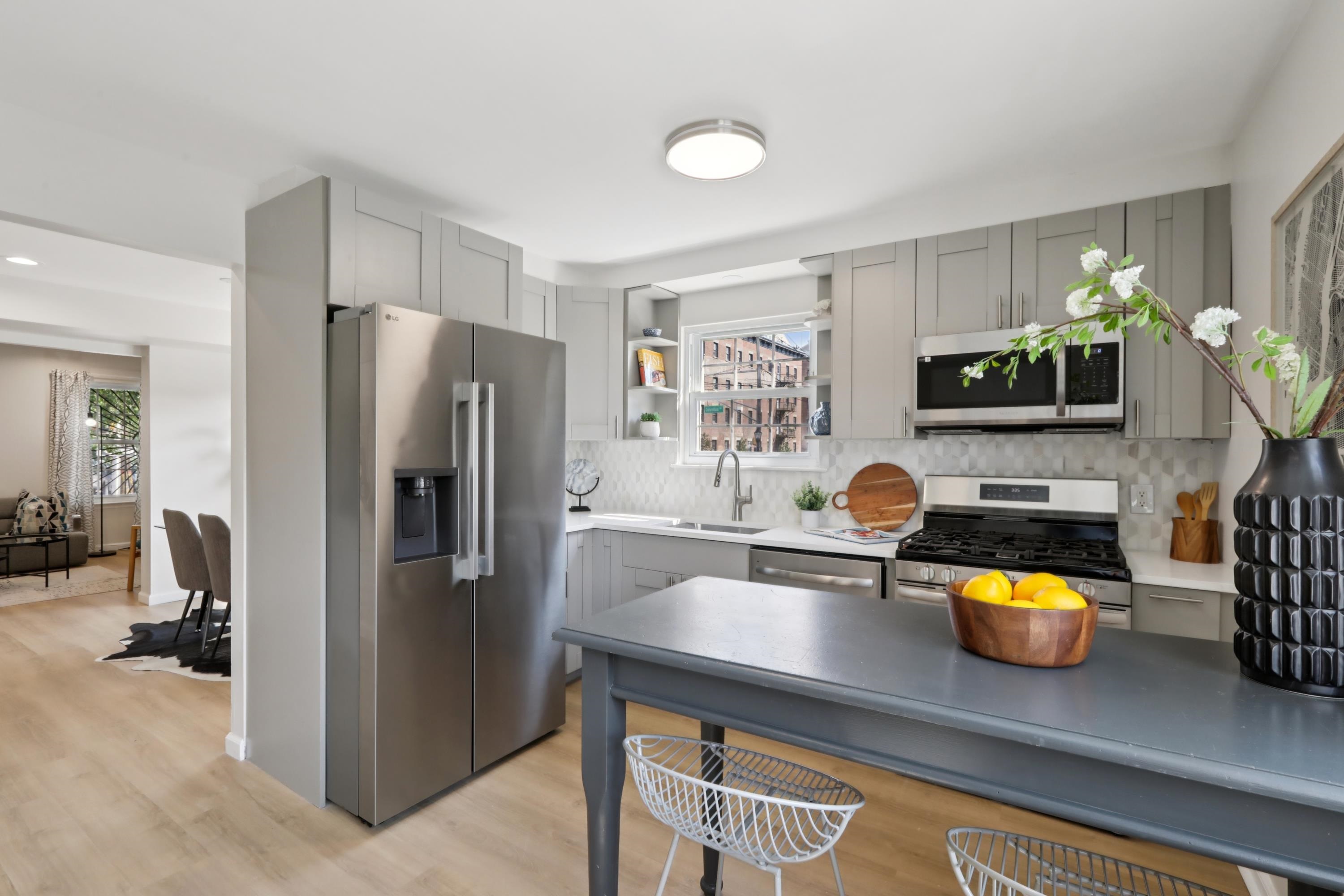 361 MONMOUTH ST