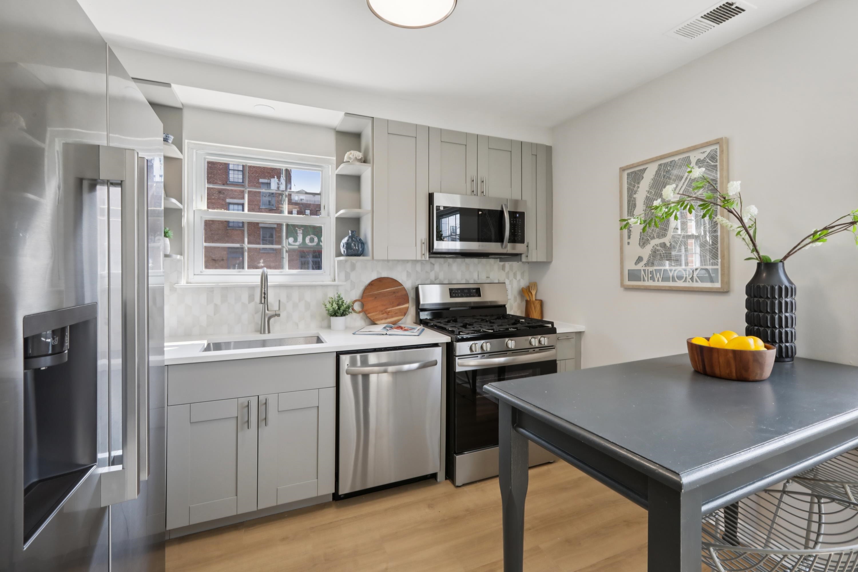 361 MONMOUTH ST