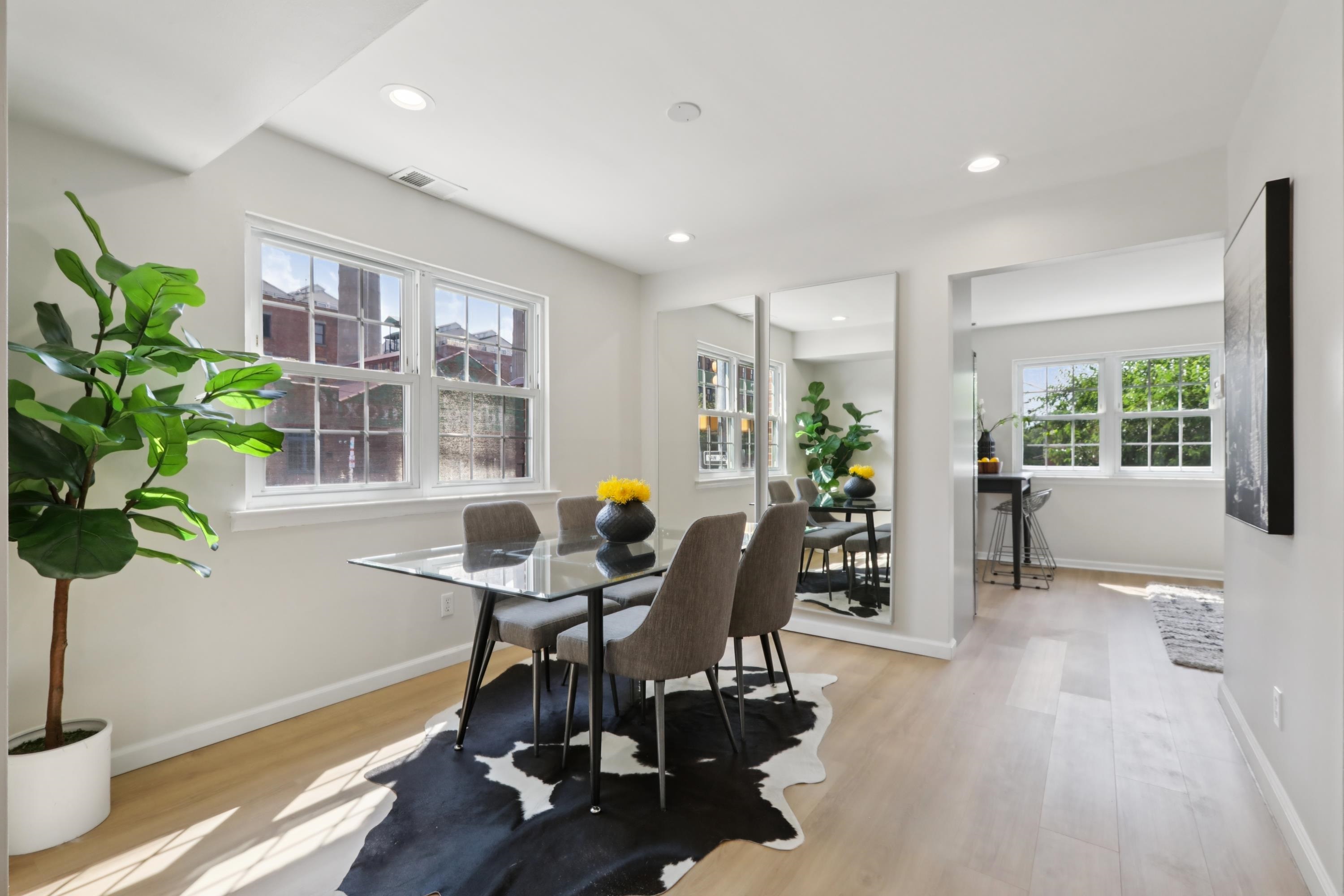 361 MONMOUTH ST