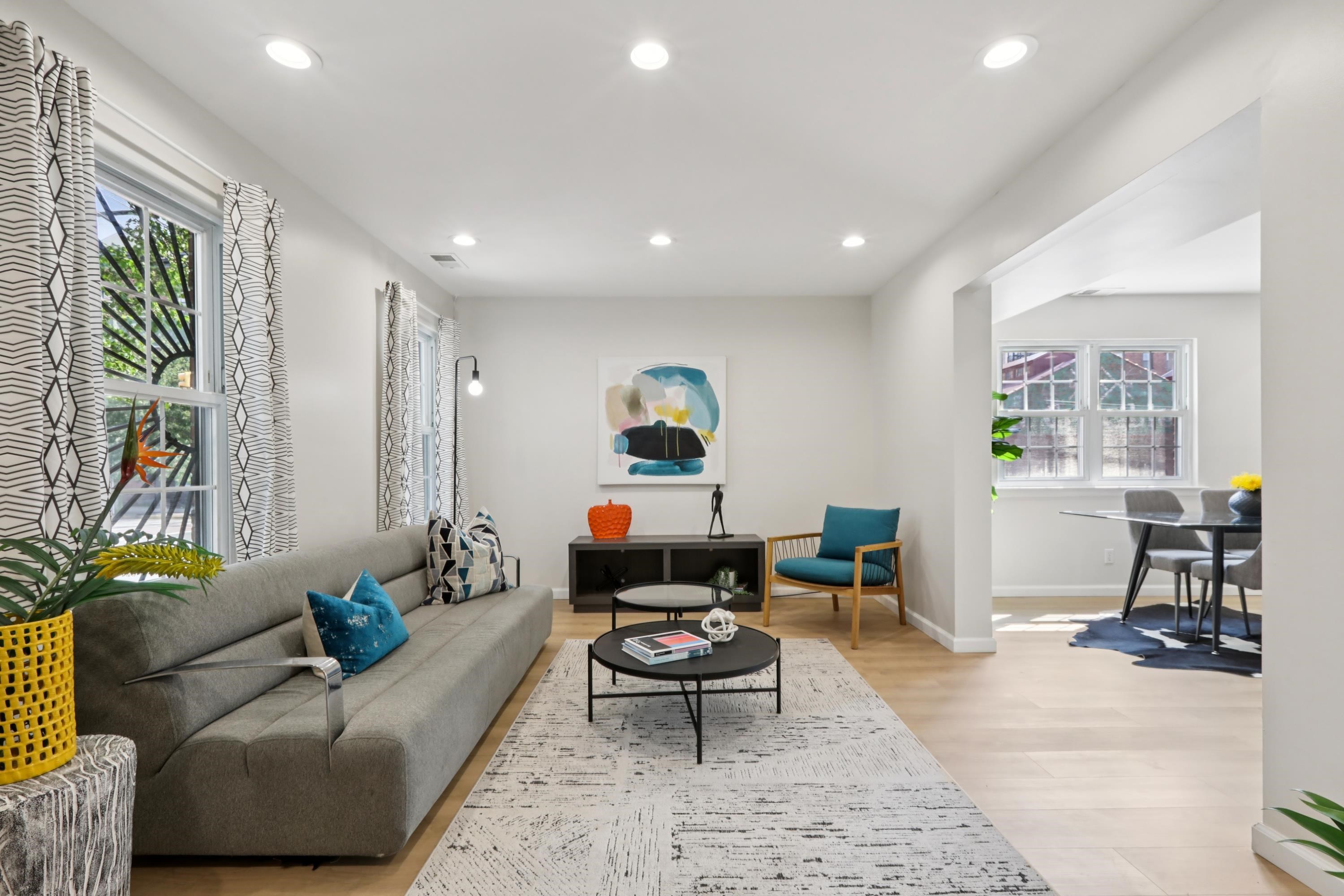 361 MONMOUTH ST