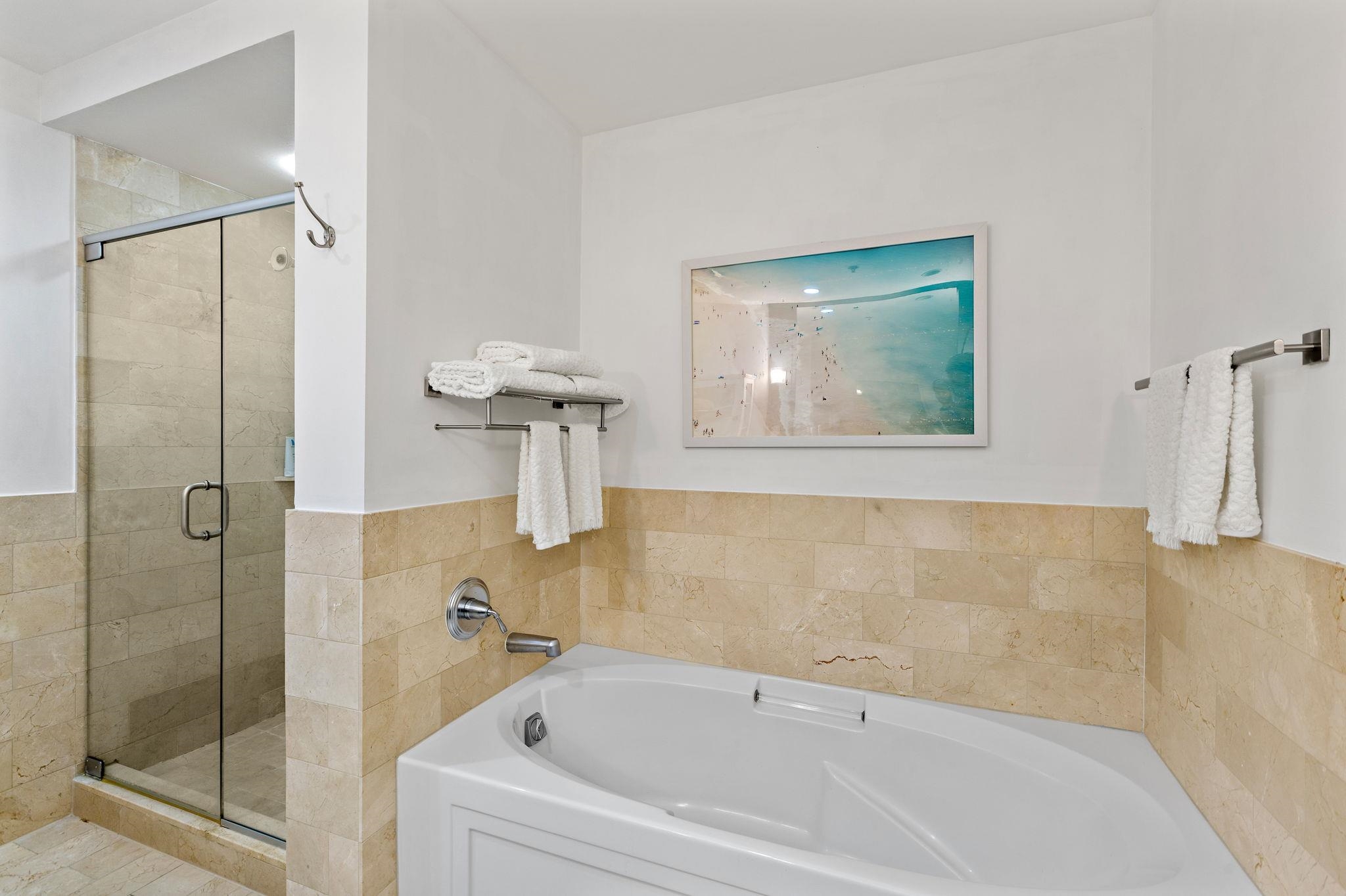 1025 MAXWELL LANE Unit: 906