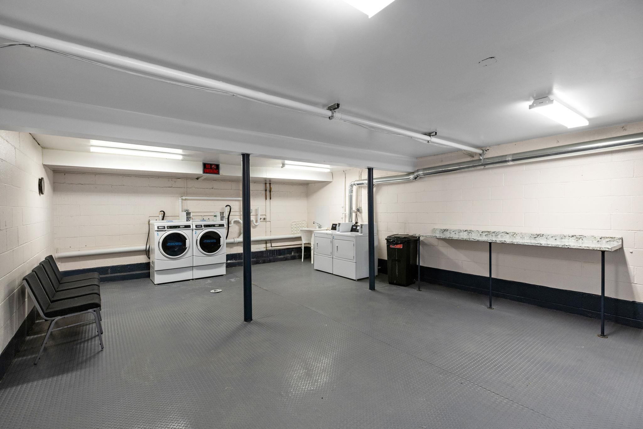 35 W 23RD ST Unit: 72 A2