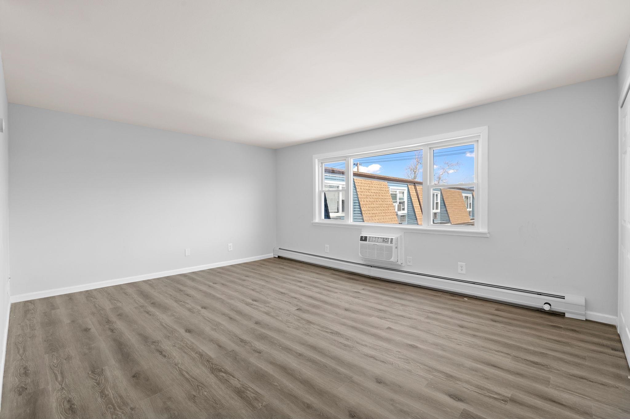 35 W 23RD ST Unit: 72 A2