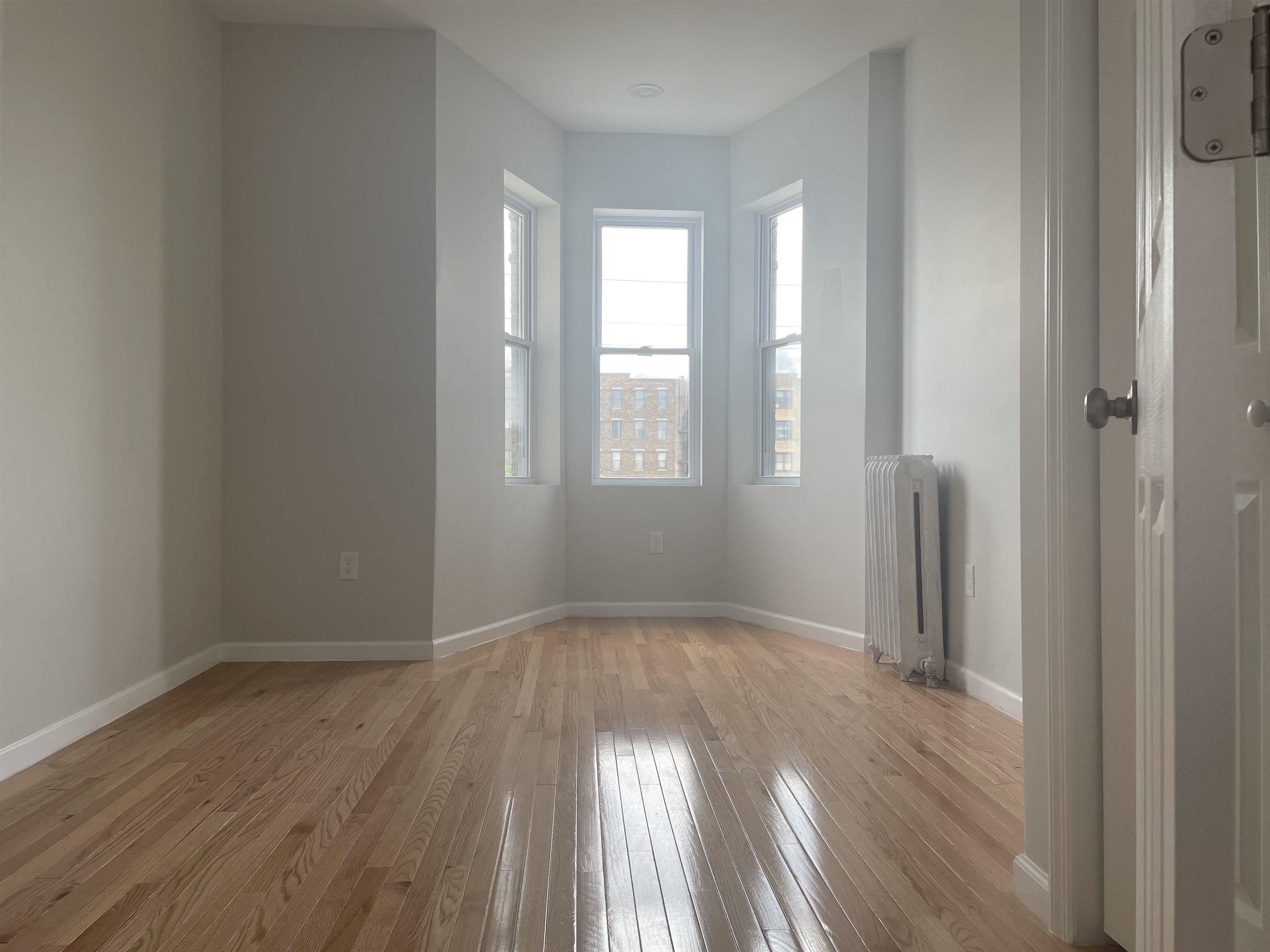 1619 PALISADE AVE Unit: 4L