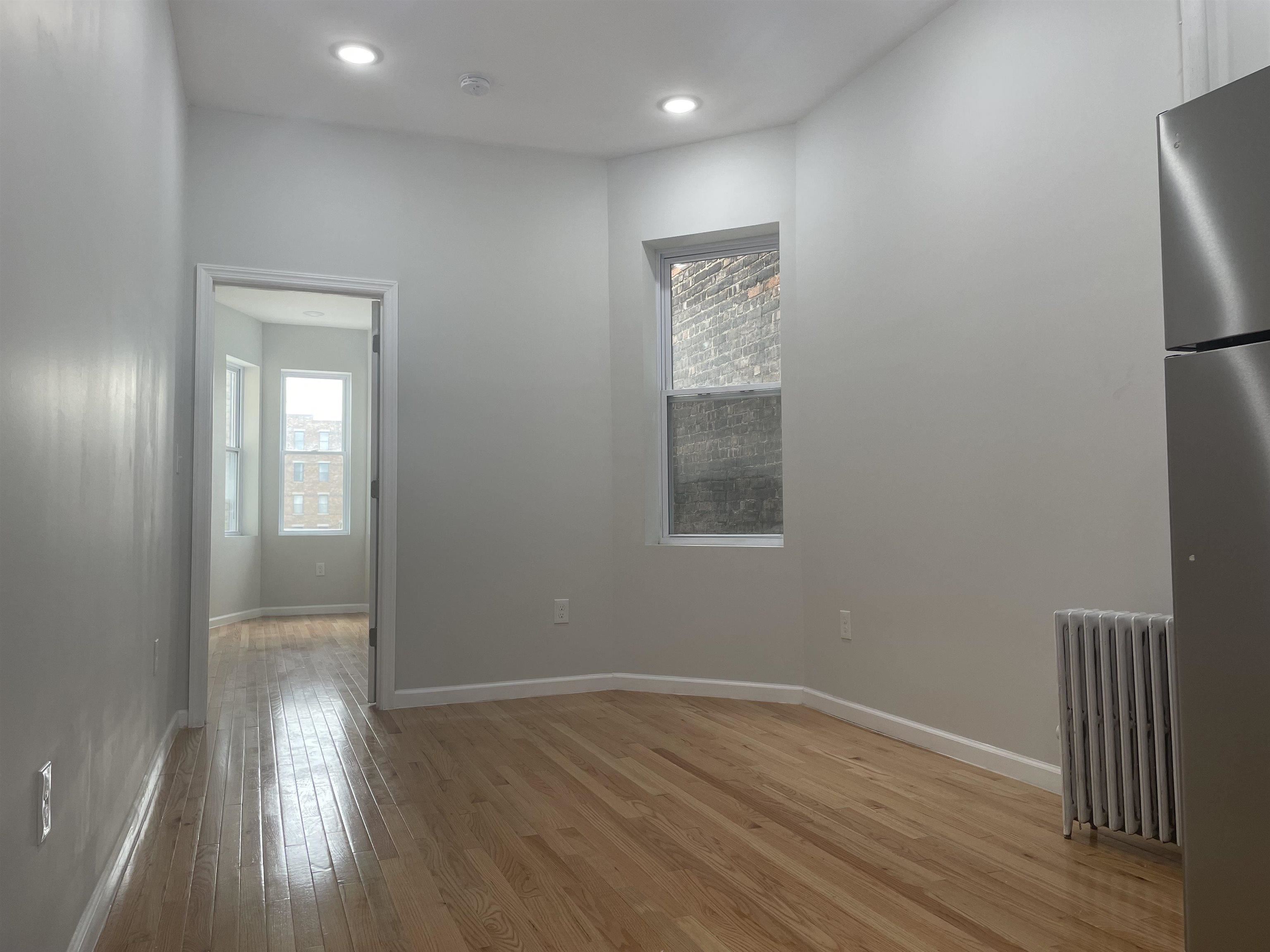 1619 PALISADE AVE Unit: 4L