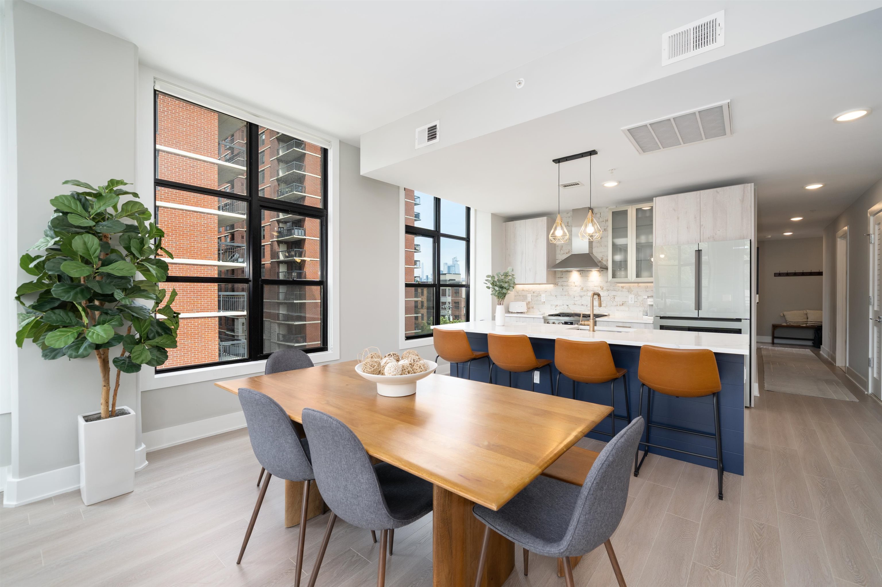 711 1ST ST Unit: 501